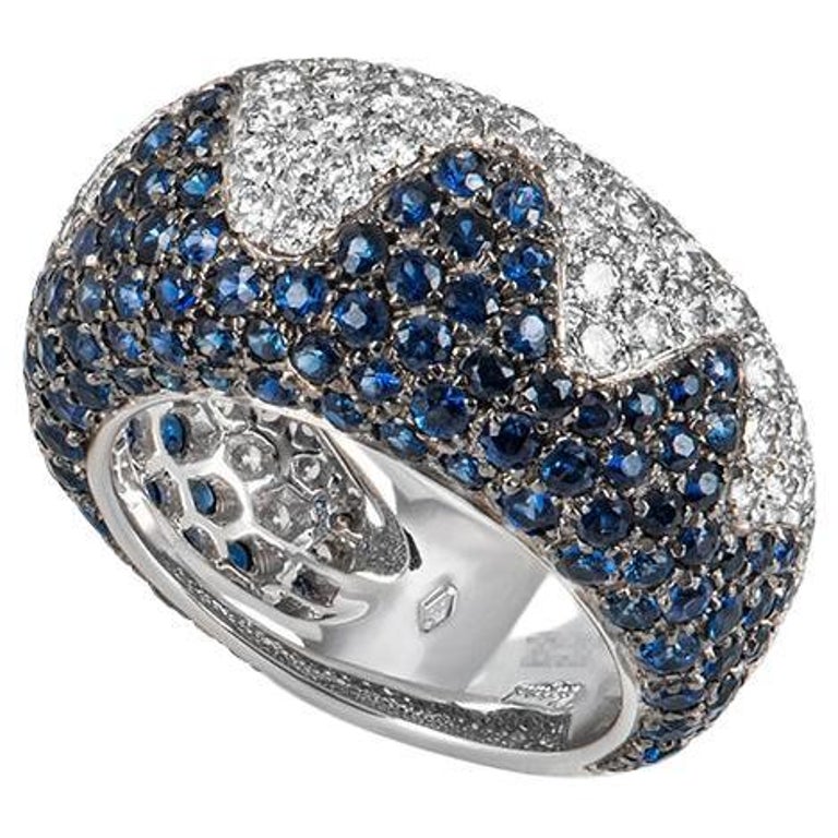 Chopard White Gold Sapphire & Diamond Ring 82/4102-1309 For Sale
