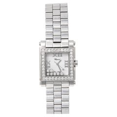 Chopard Montre-bracelet Happy Sport carrée pour femme 30 mm en acier inoxydable blanc et diamants