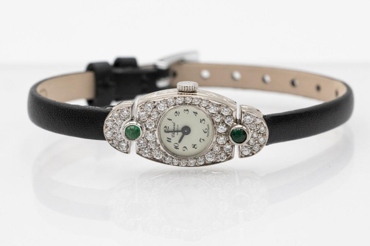 CHOPARD Swiss evening watch. Origin: Switzerland, first half of the 20th century.

Watch made of 18-karat white gold (750 fineness), with 48 diamonds in an old brilliant cut with a total weight of approx. 0.80 ct (H color, VS-SI