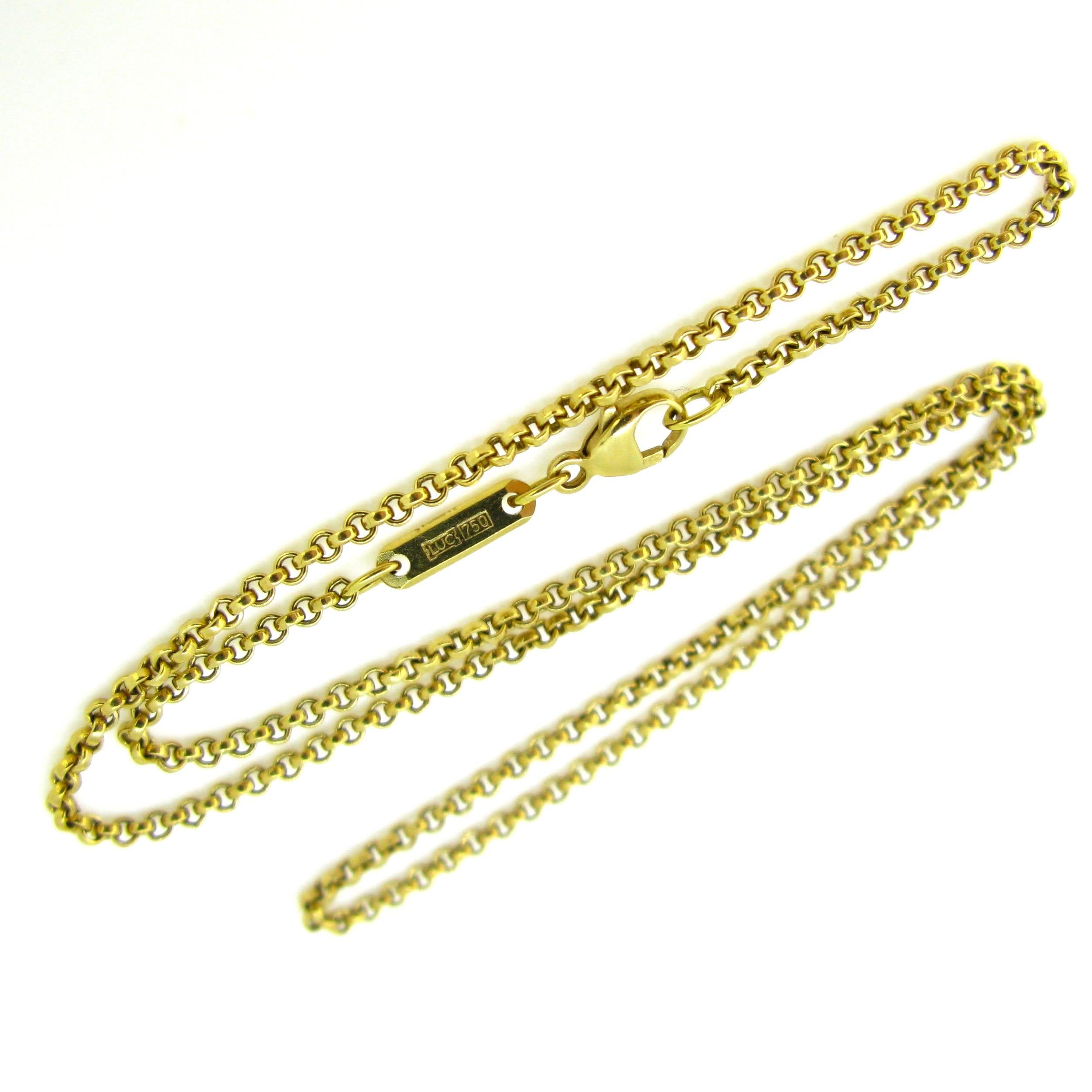 This elegant chain is made in 18kt yellow gold, it weighs 8.2gr. It is signed “Chopard” in its beautiful font next to the clasp. 

Weight:	8,2gr

Metal:	18kt yellow gold

Condition:	Excellent

Signature:	Chopard

Dimensions:	Length: 40cm / 16in

All