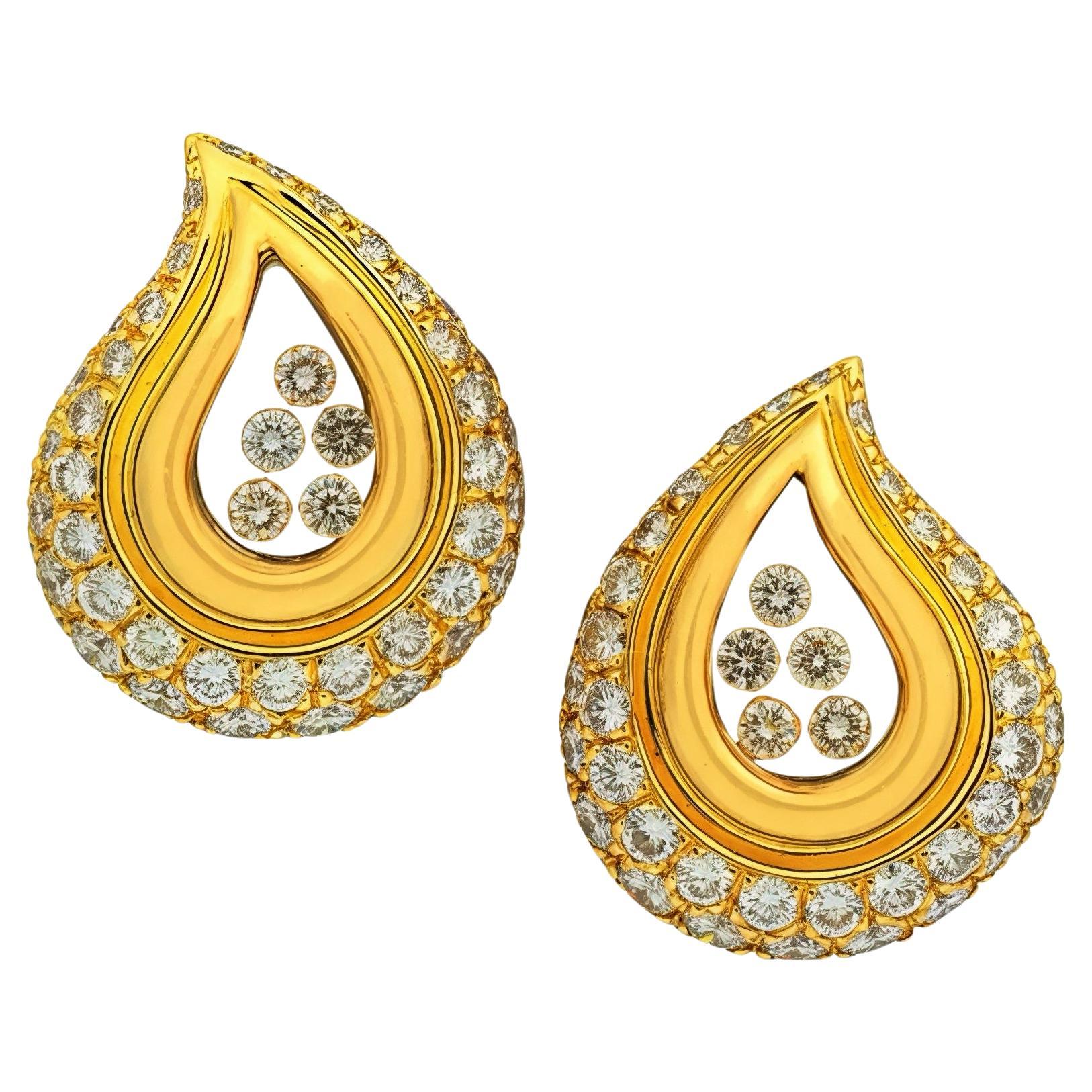 Chopard yellow gold Happy Diamond Tear drop earrings. For Sale