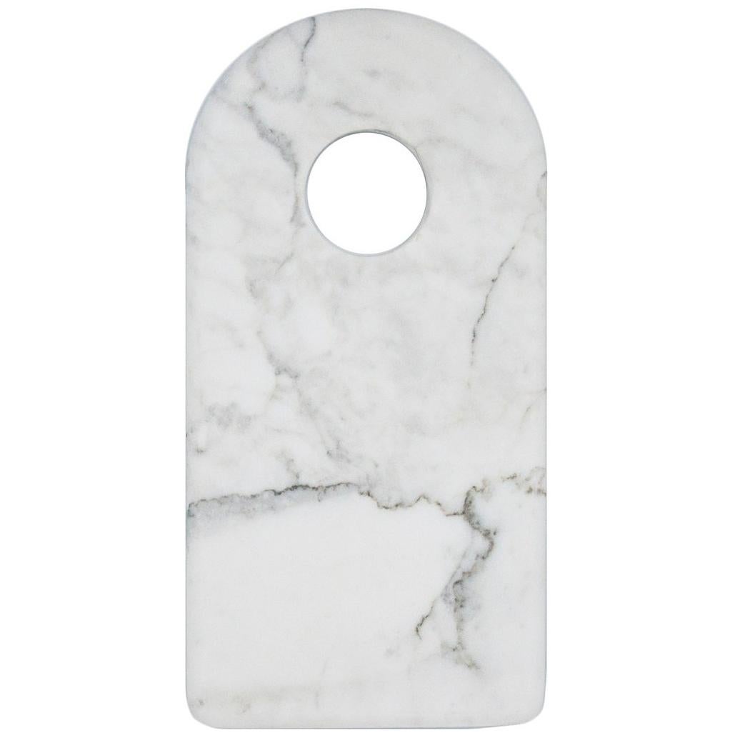Handmade Chopping Board with Hole in White Carrara Marble For Sale