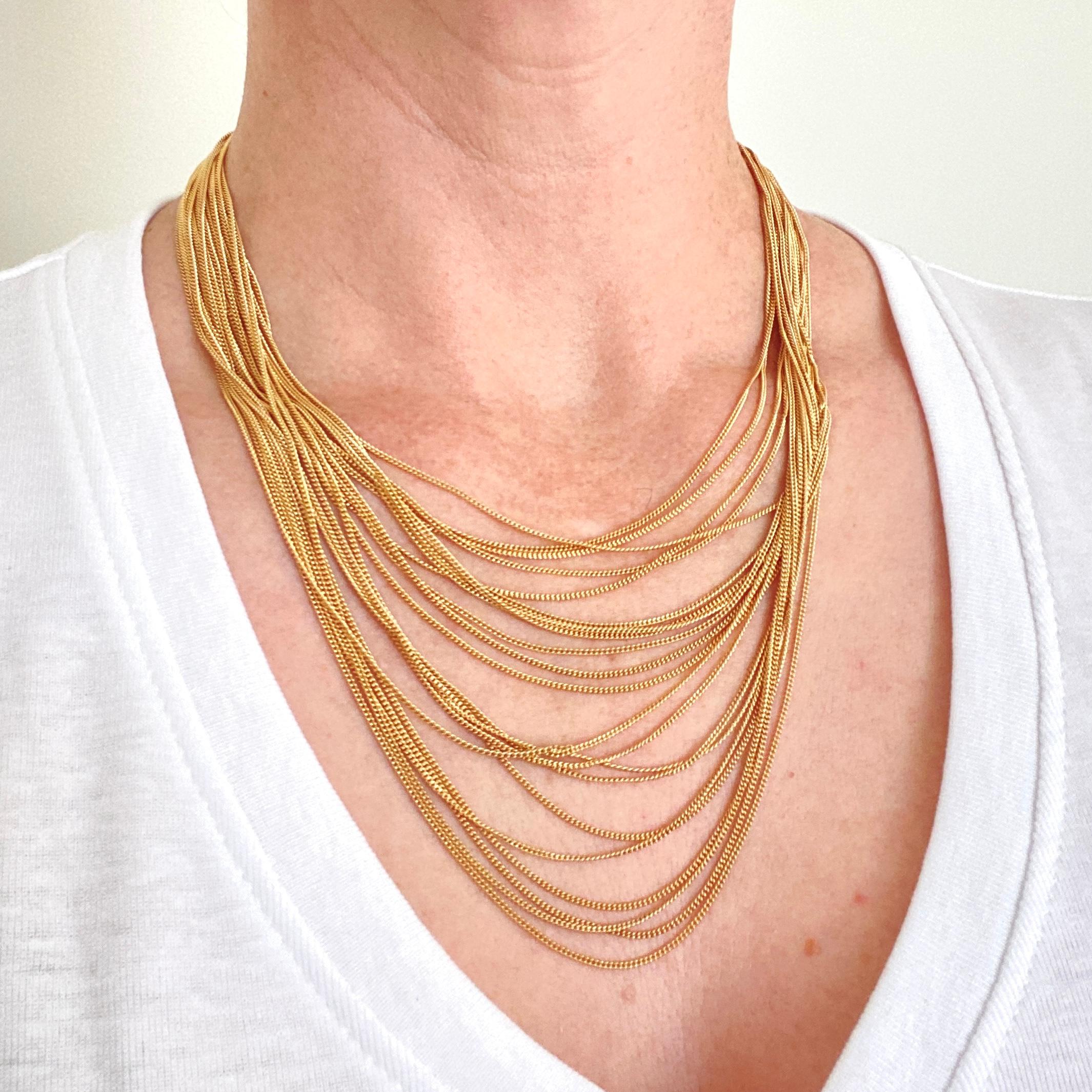 Moderno Collana Chorale, catena multipla a strati in vermeil oro di Ashley Childs in vendita