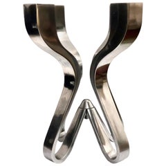 Candélabre Chorus conçu par Karim Rashid pour Umbra Die-Cast Zinc