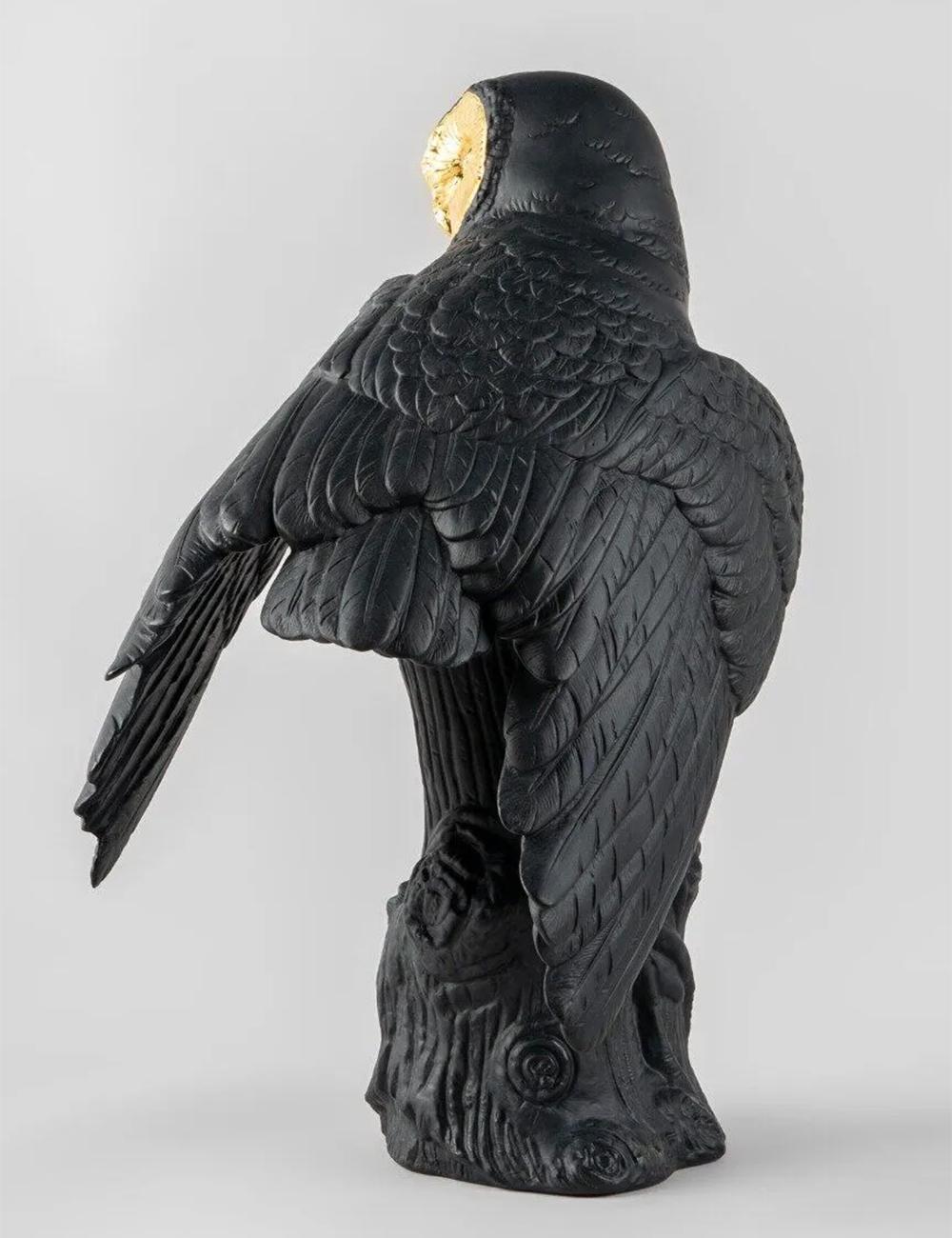 Noirci Sculpture noire Chouette en vente