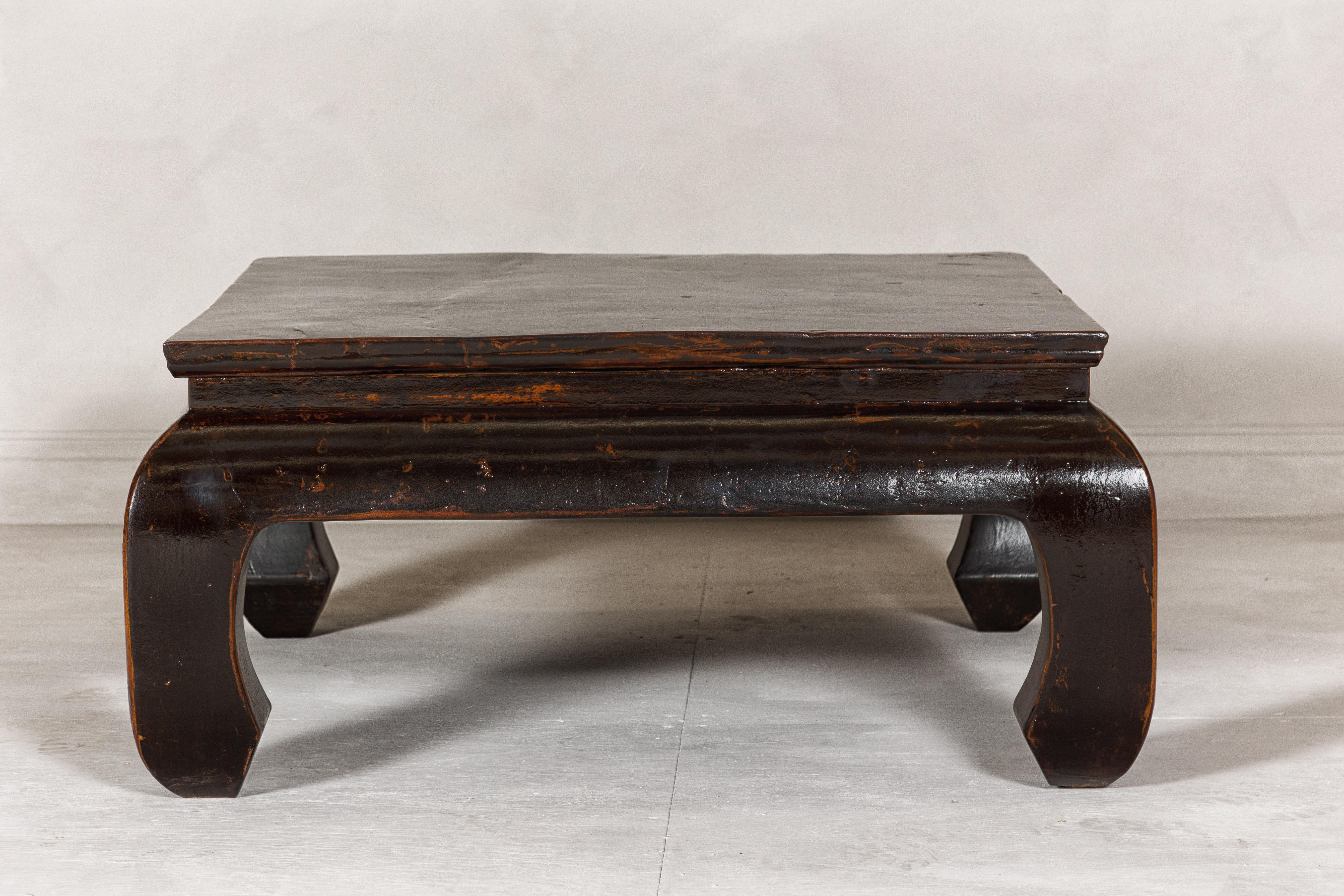 Chow Legs Dark Lacquered Coffee Table with Gloss Patina, Antique For Sale 5