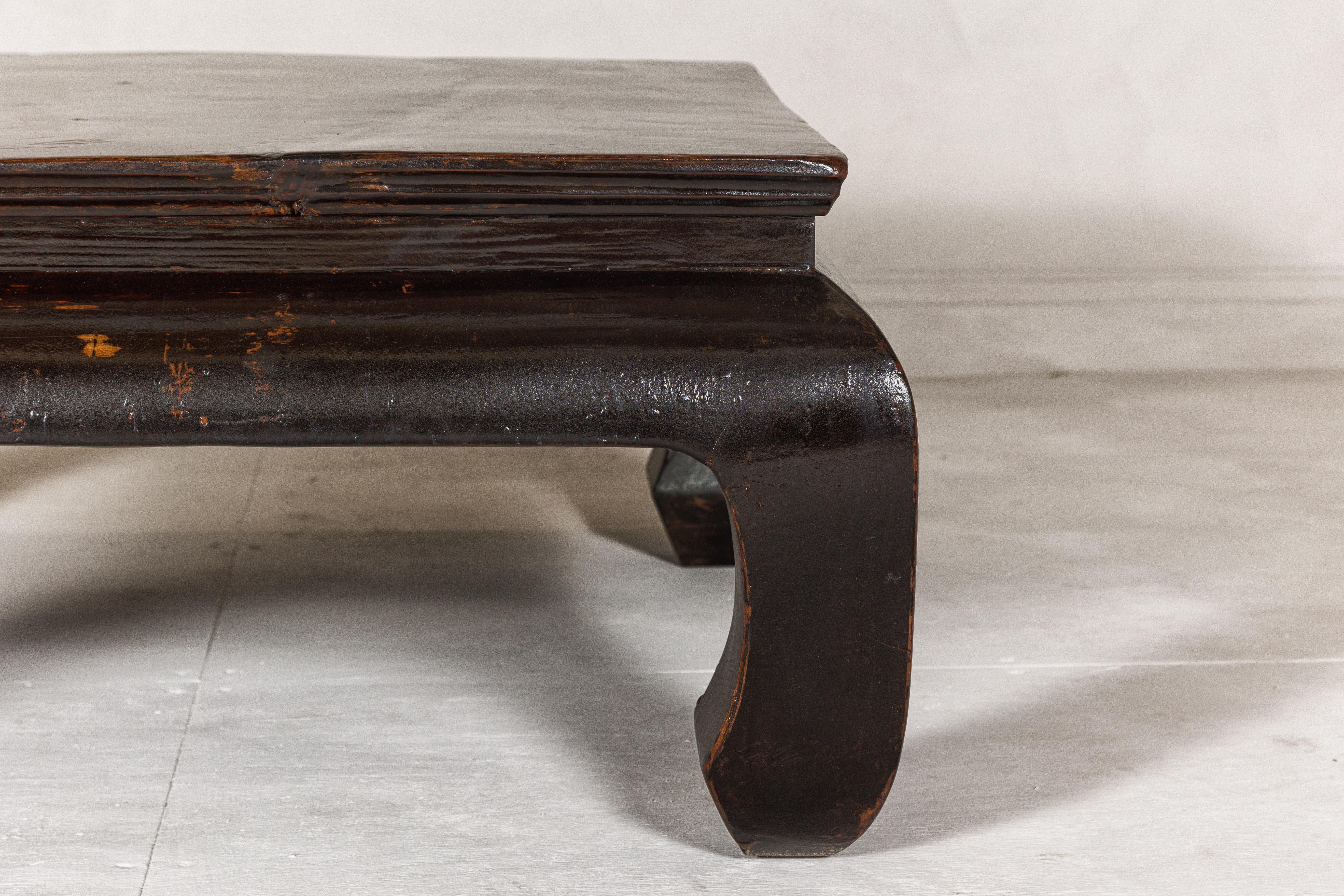 Wood Chow Legs Dark Lacquered Coffee Table with Gloss Patina, Antique For Sale