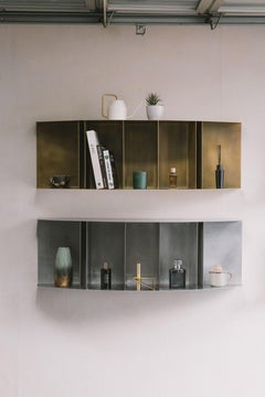 Étagère en laiton Chowa par Zincutec