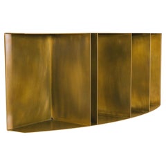 Étagère en laiton Chowa par Zincutec