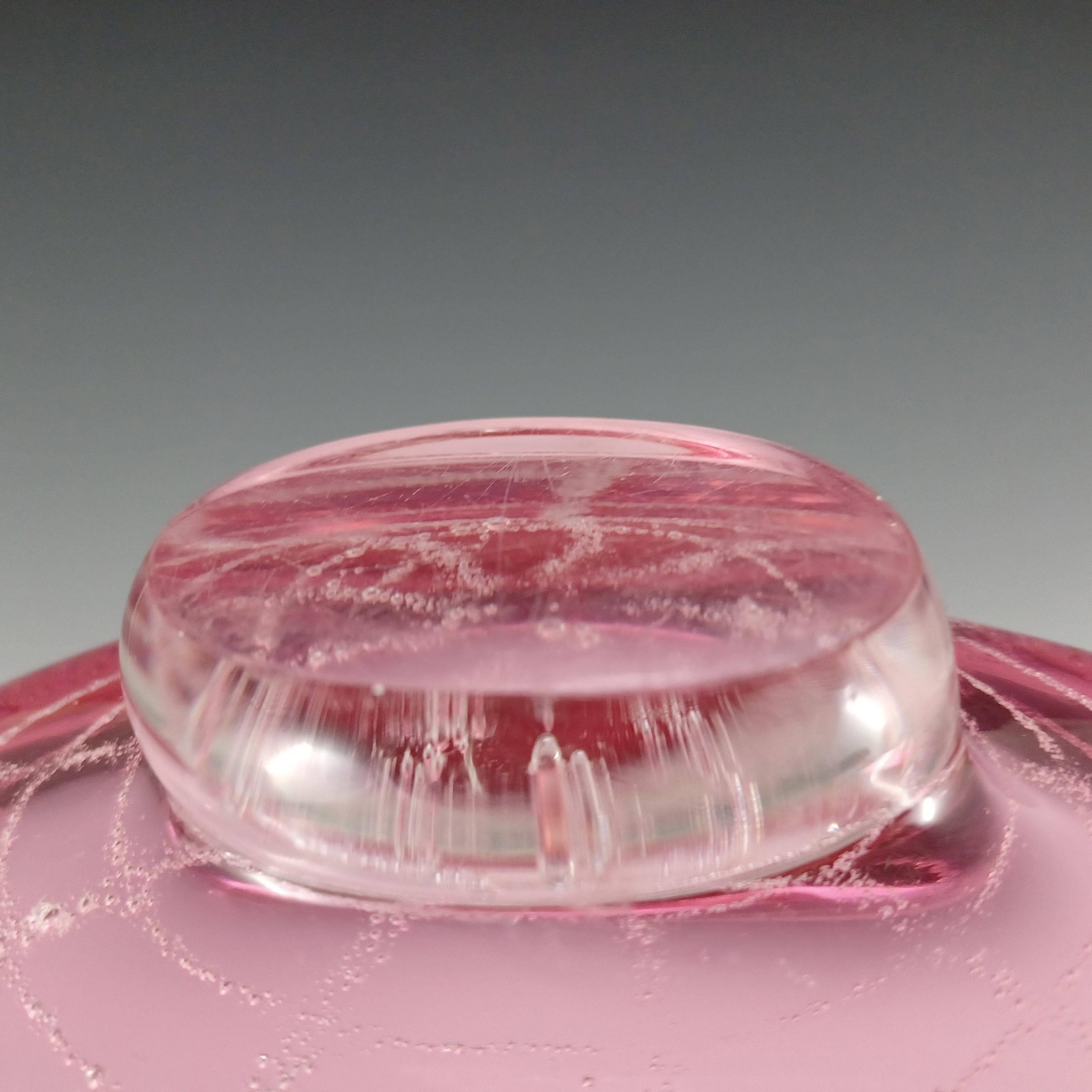Chřibská #346/5/18 Ciotola a ragnatela in vetro rosa e bianco ceco in vendita 2
