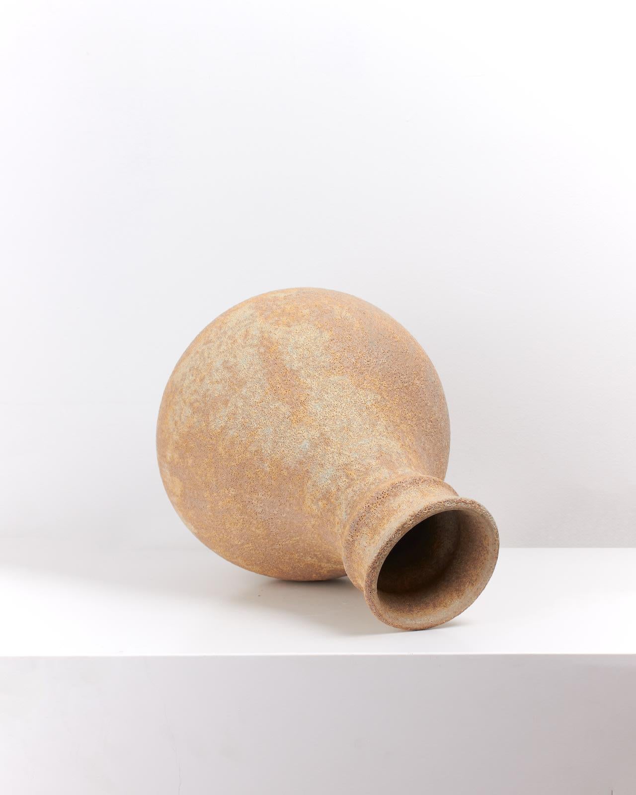 Grès
H34 cm
