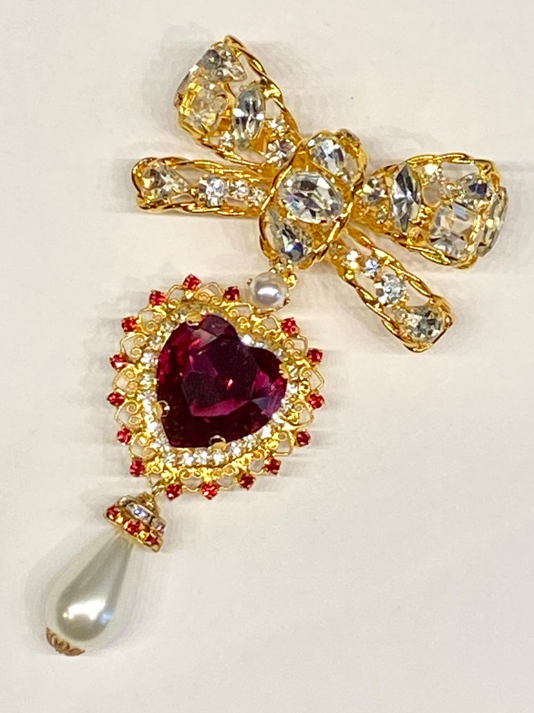 Broche Vintage Cœur En Or Et Corne Gravée Avec Cristaux - Modèle B746 - État Correct