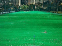 Driving Range II von Chris Frazer Smith - Zeitgenössische Sportfotografie