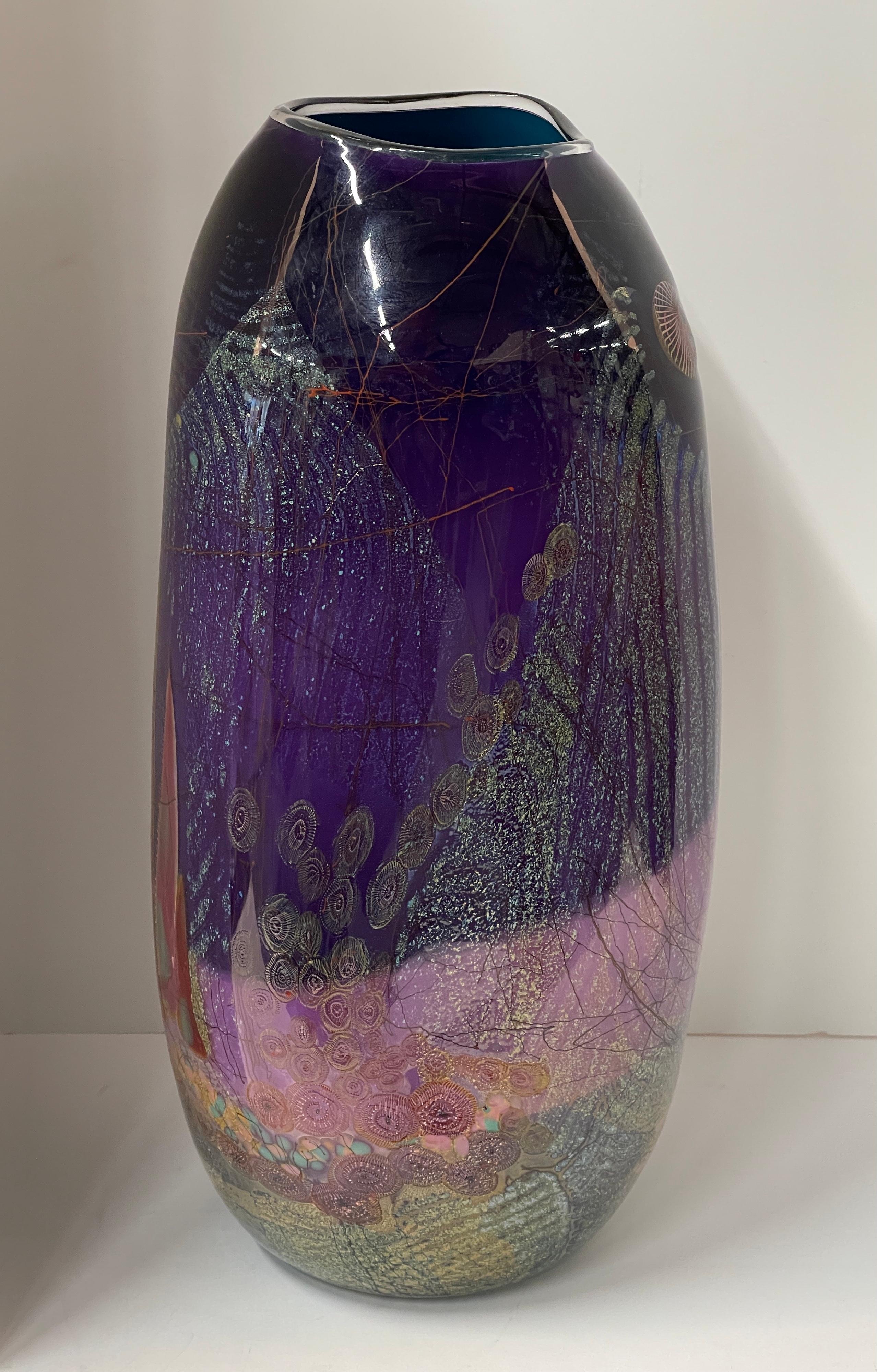 Américain Vase en verre d'art Chris Hawthorne en vente