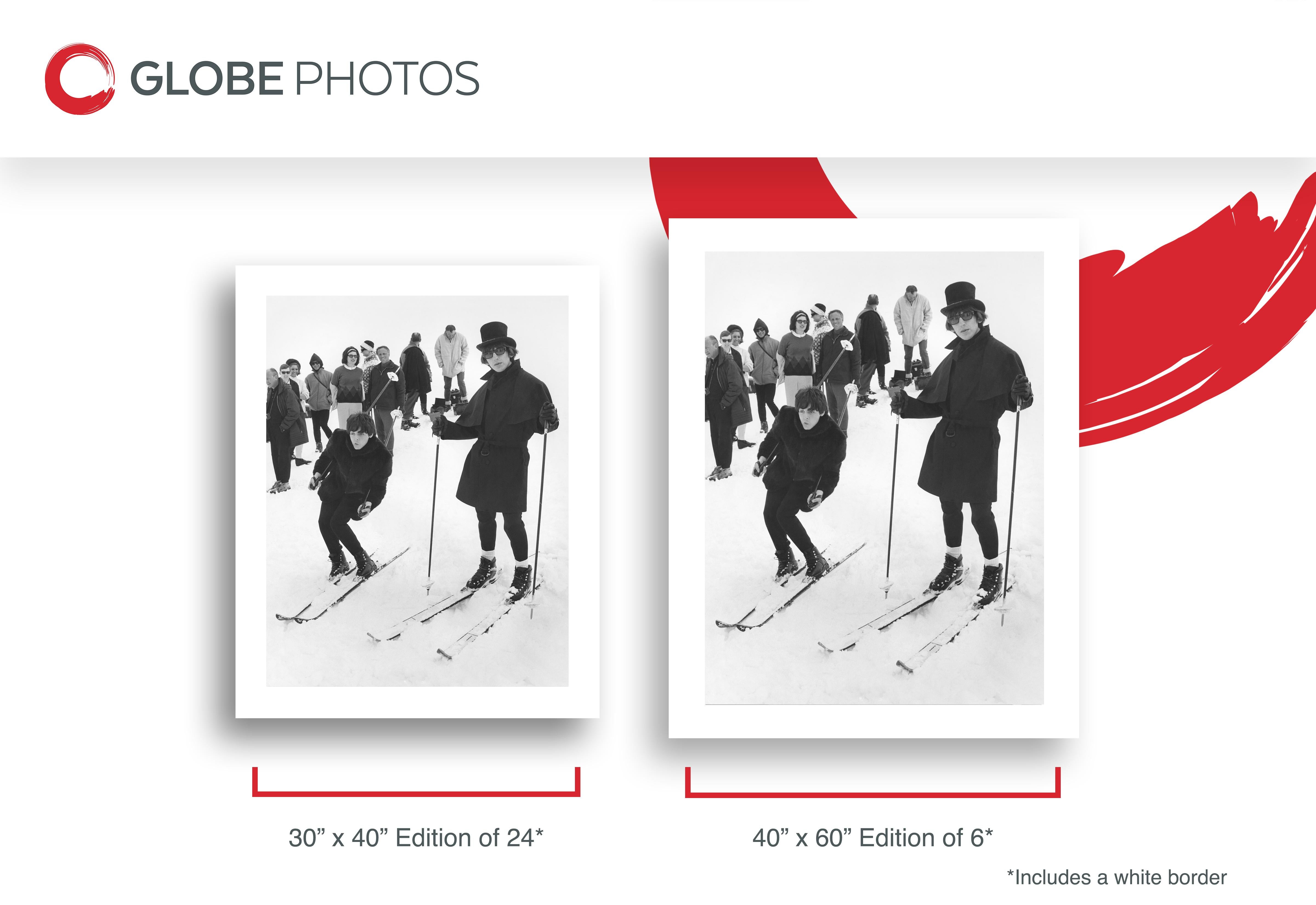 The Beatles sulle piste da sci - Black and White Photograph Grigio di Chris Kindahl