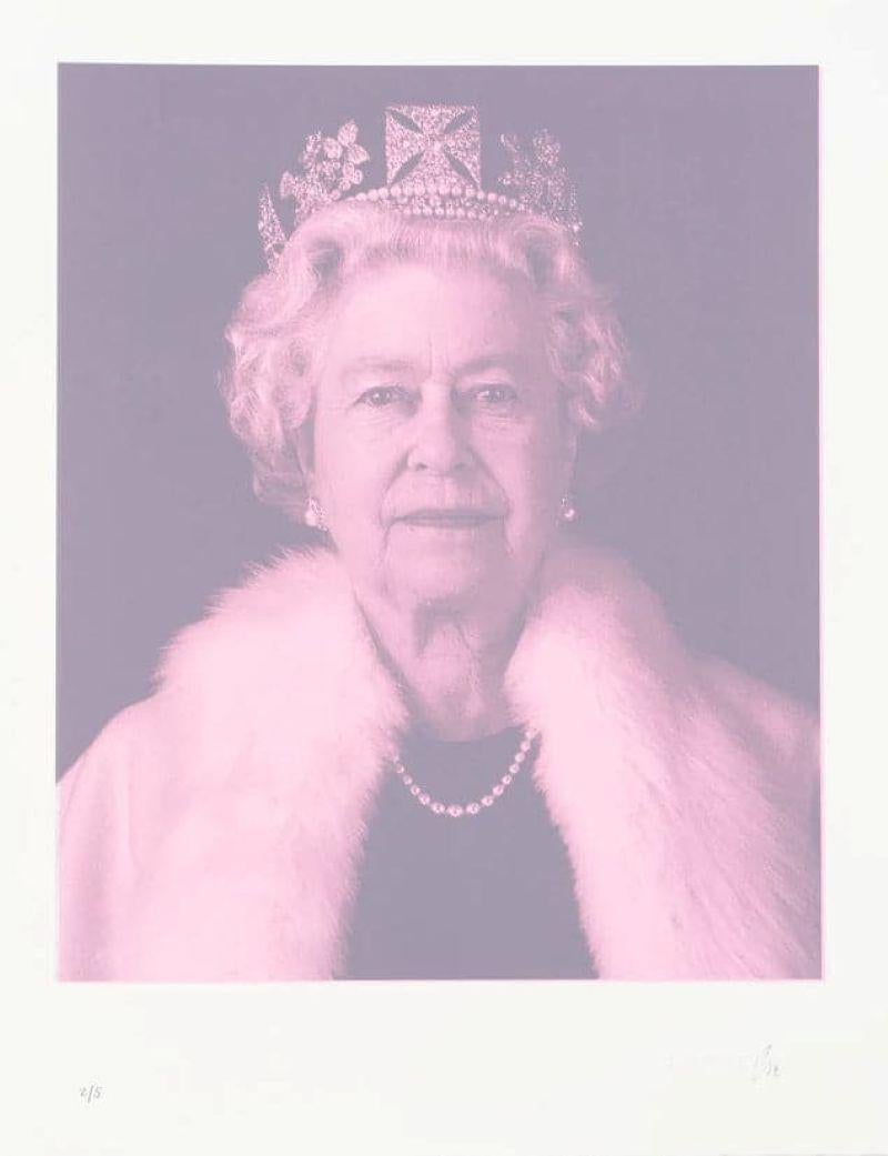 Chris Levine, Equanimity 31, 2004 

Silkscreen Print with Deckled Edges

47 x 38 cm (18.5 x 14.9 in)

Edition 3 of 5 

Hand-signed and numbered by the artist 

This artworks was commissioned by the Jersey Heritage Trust, and was later used on a £100