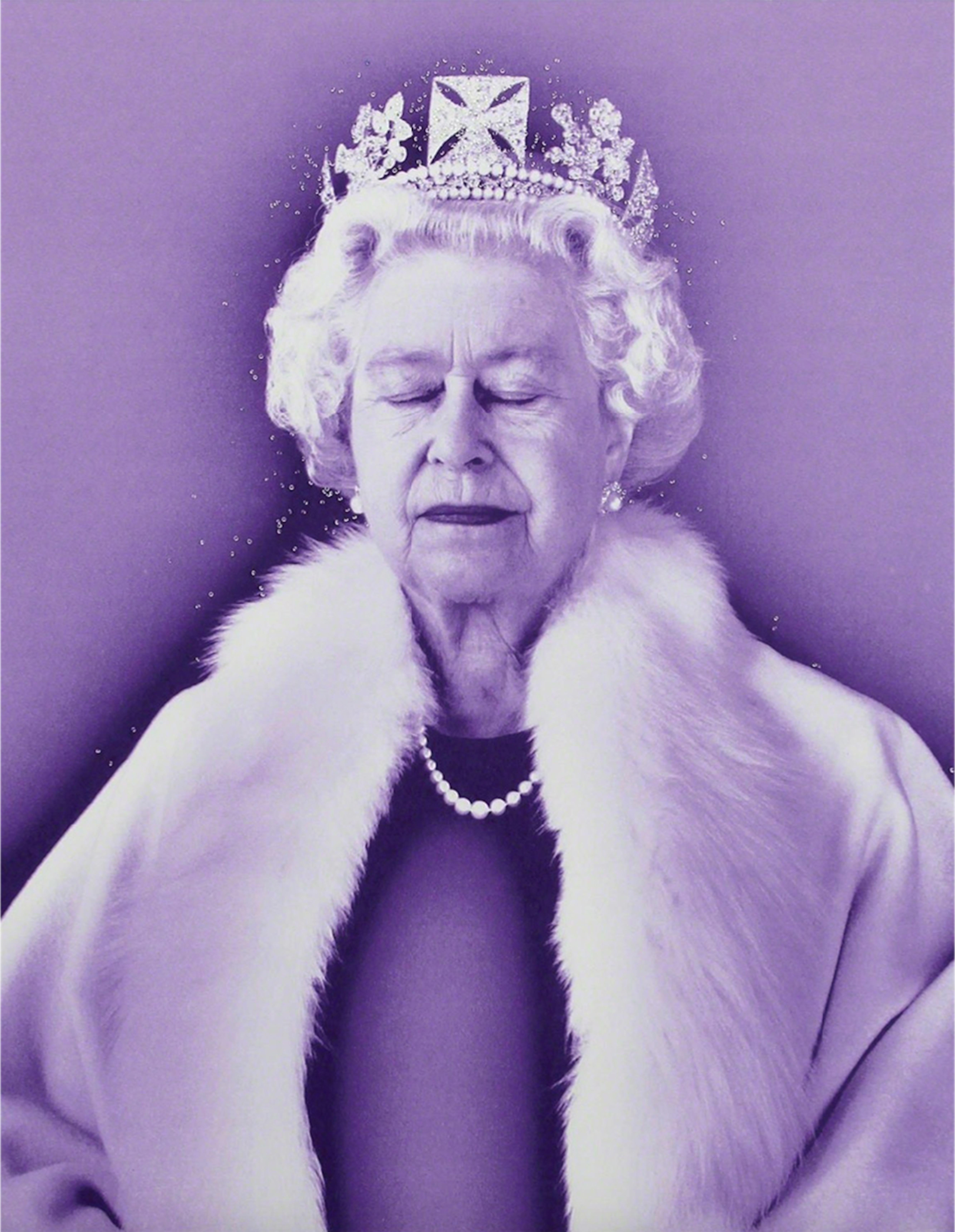 Lightness of Being Crystal Edition (Queen Elizabeth II)