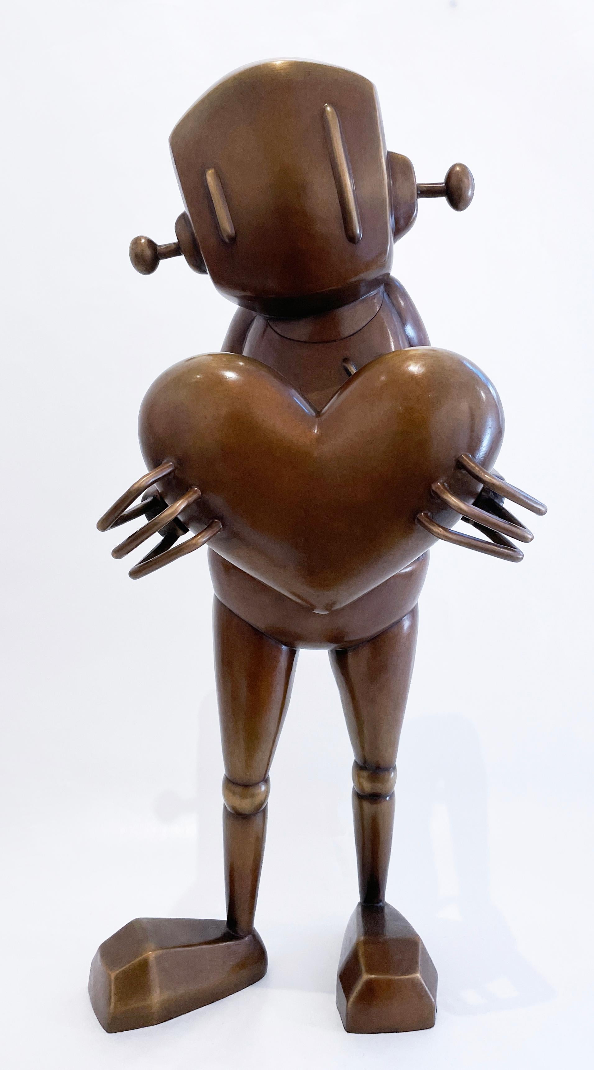 Pour Giving de Chris RWK, sculpture en bronze, personnage robot d'art urbain avec cœur