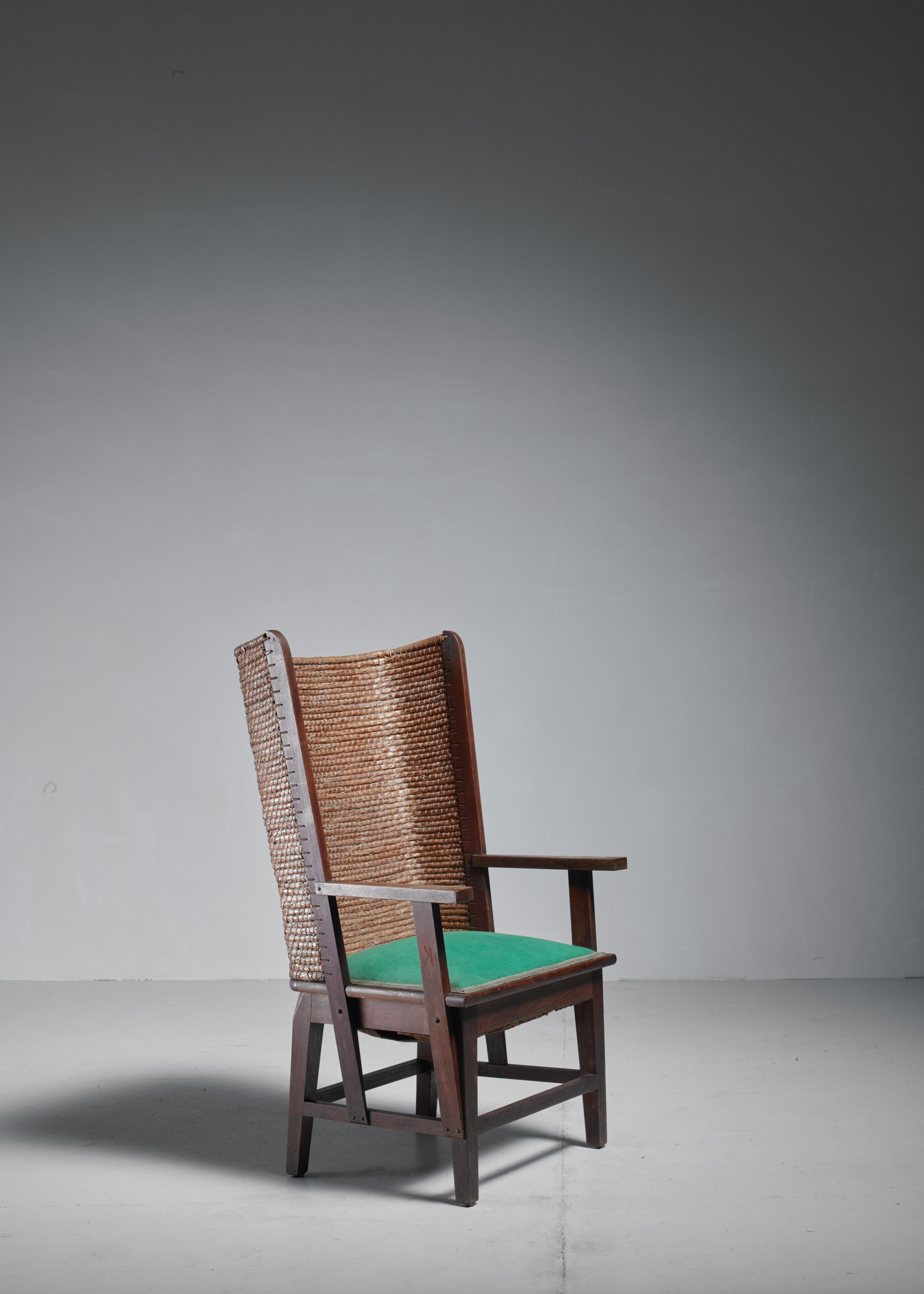 An Art and Crafts chair from around 1900 by Dutch designer Chris Wegerif.
The model of this chair is based on the traditional chairs made on the Orkney Islands, North of Scotland.


The Orcadian farmers built them for their crofts and the early