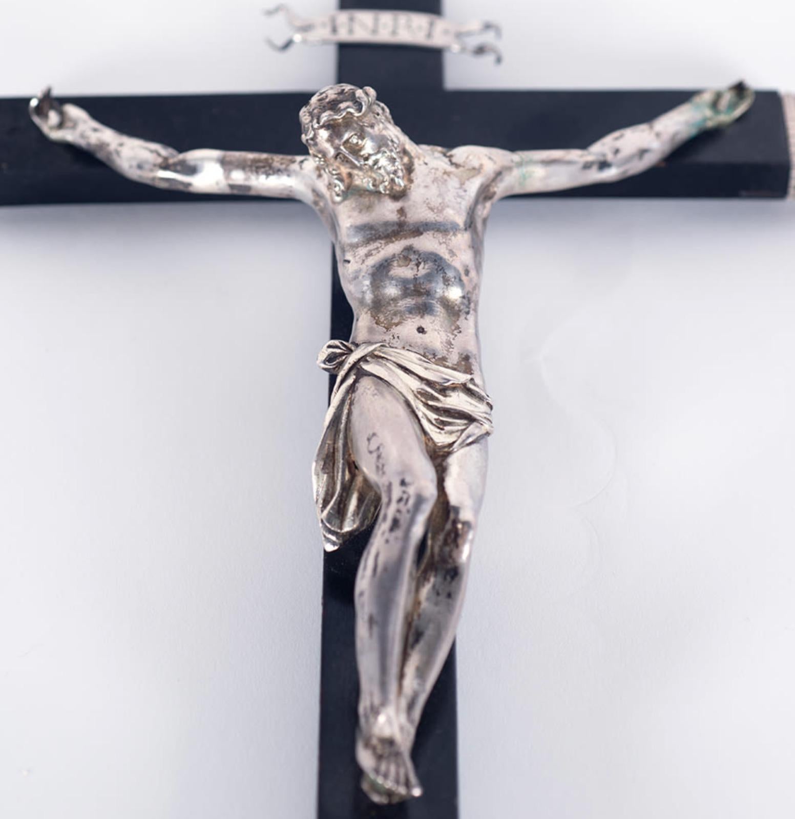 Hand-Carved Christ Crucified in Silver 16th Century Italian School For Sale