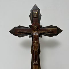 Christ Crucifix Autel en bronze décor polychrome Art Deco France 1930