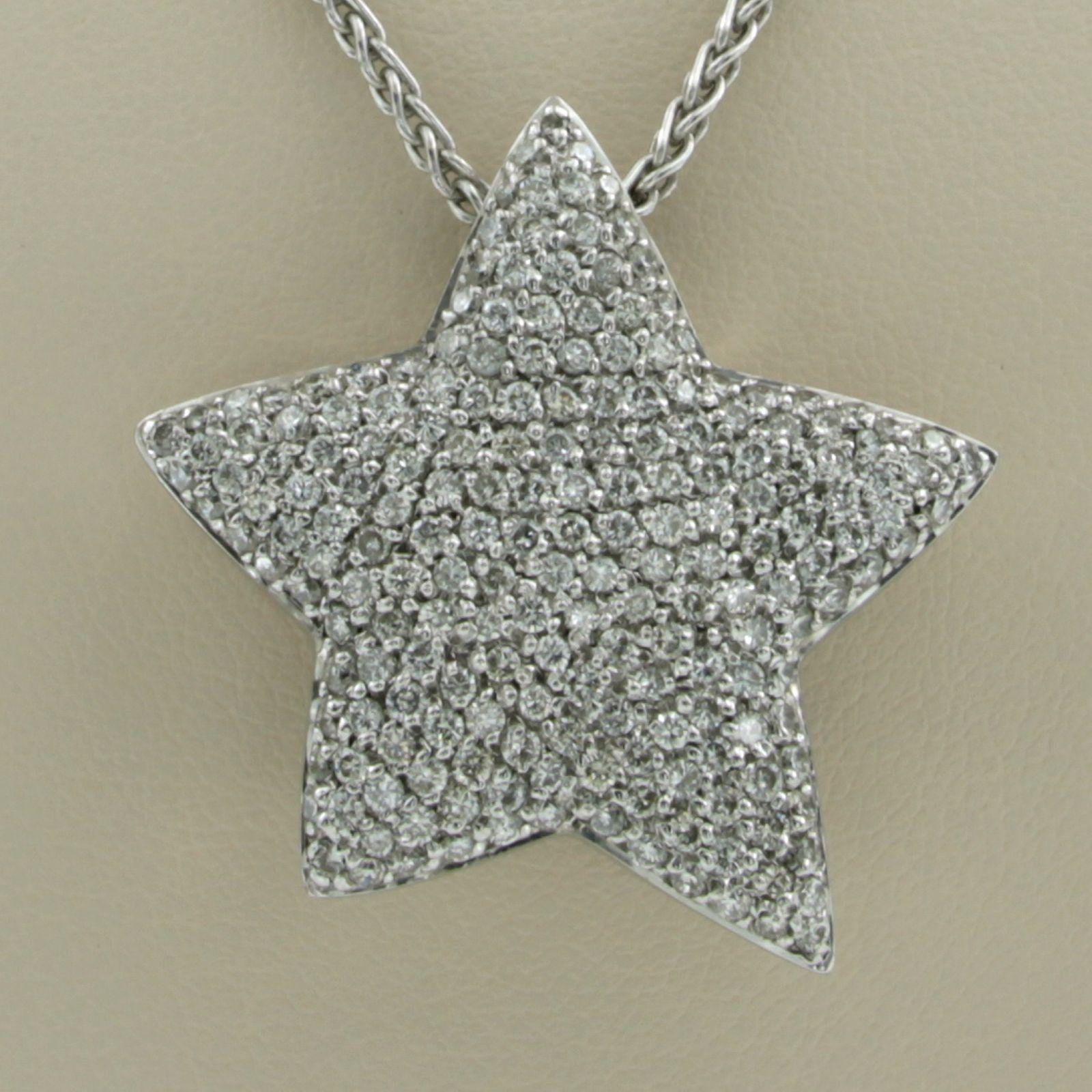 CHRIST - Necklace with pendant set with topaz and diamonds 18k white gold In Excellent Condition For Sale In The Hague, ZH