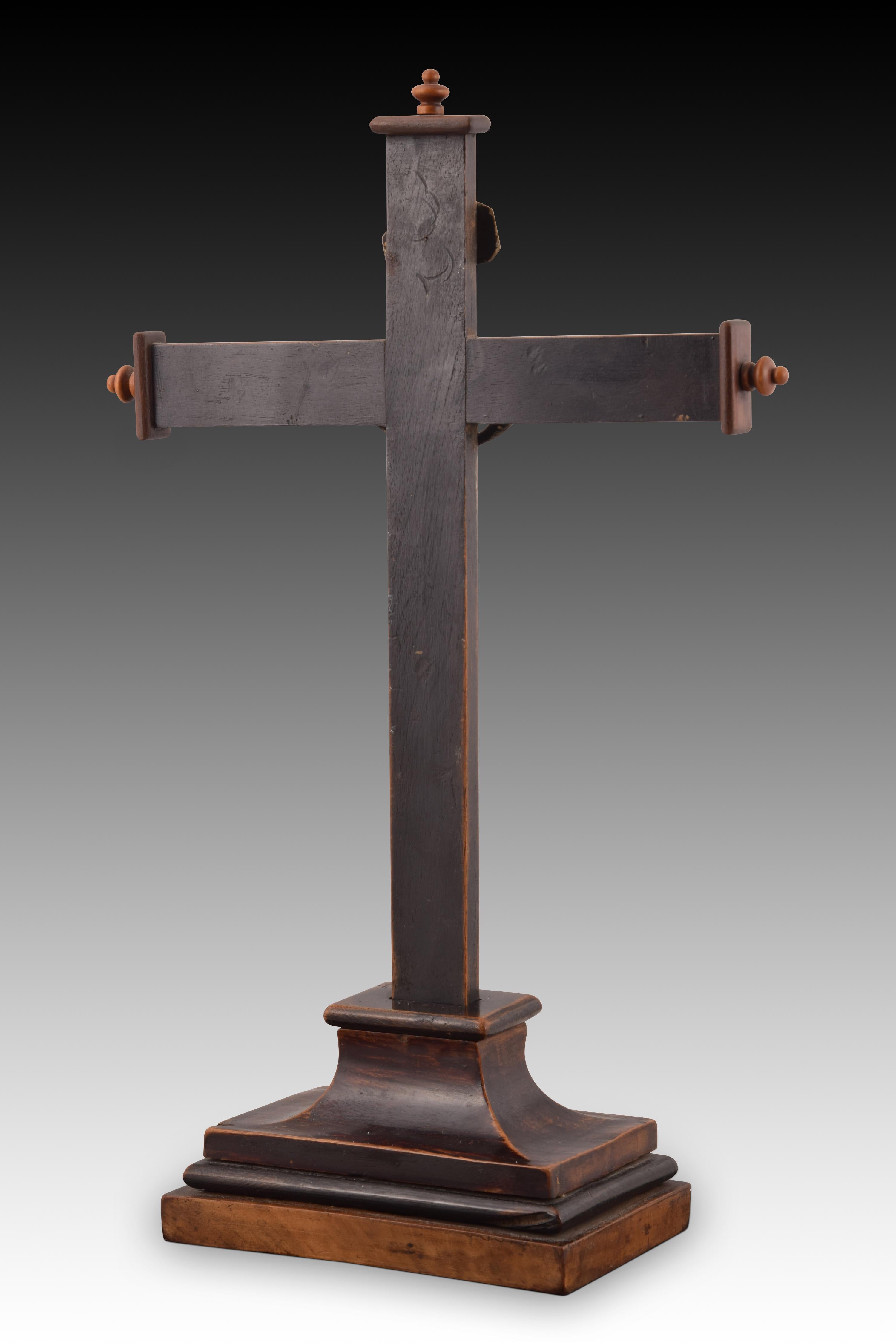 Christ of Burgos. Wood, metal. Spanish school, 19th century.  In Good Condition For Sale In Madrid, ES