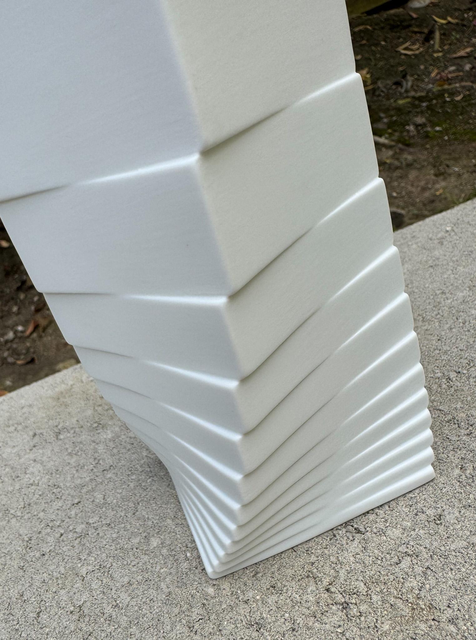 Vase en porcelaine blanc mat Christa Hausler-Goltz pour Rosenthal, Allemagne en vente 4