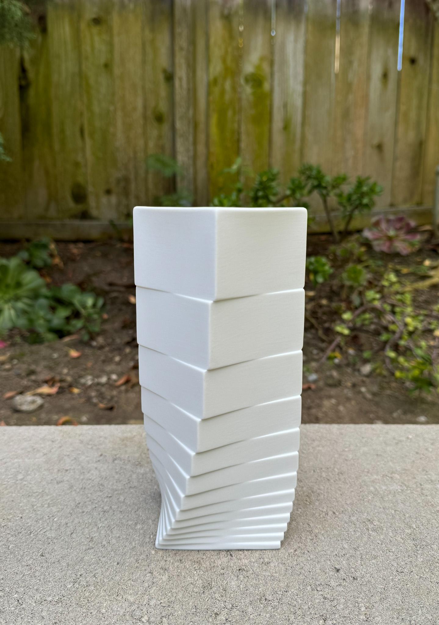 Vase en porcelaine blanc mat Christa Hausler-Goltz pour Rosenthal, Allemagne en vente 1