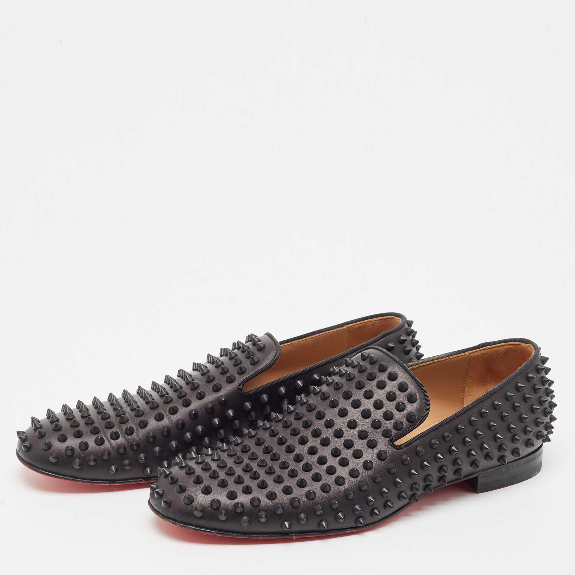 Christain Louboutin Schwarze Dandelio Spike Loafers aus Leder Größe 42,5 im Zustand „Gut“ im Angebot in Dubai, Al Qouz 2