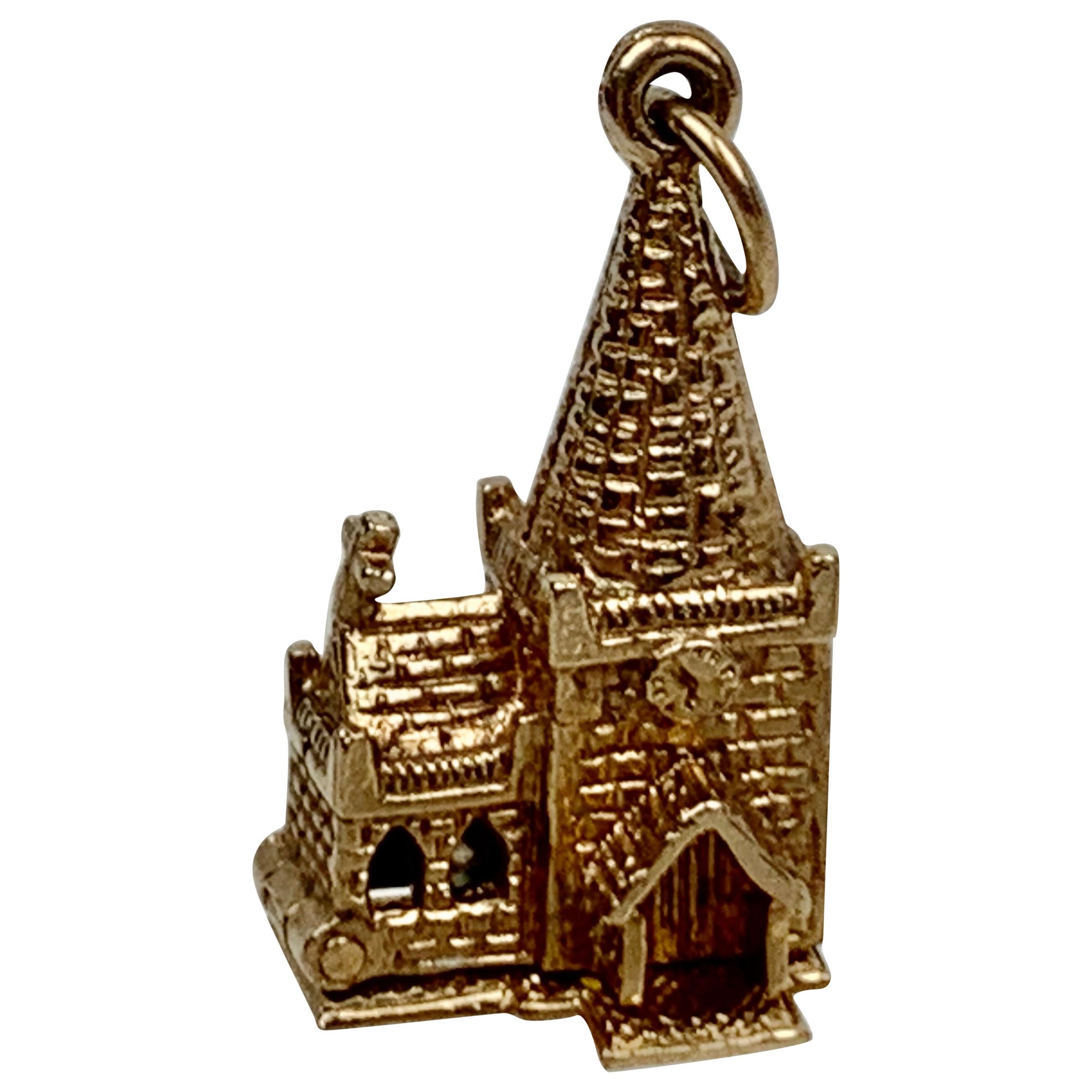 Charm or Pendant-Christening in a Church, .375 gold,  Birmingham, England, 1976 For Sale