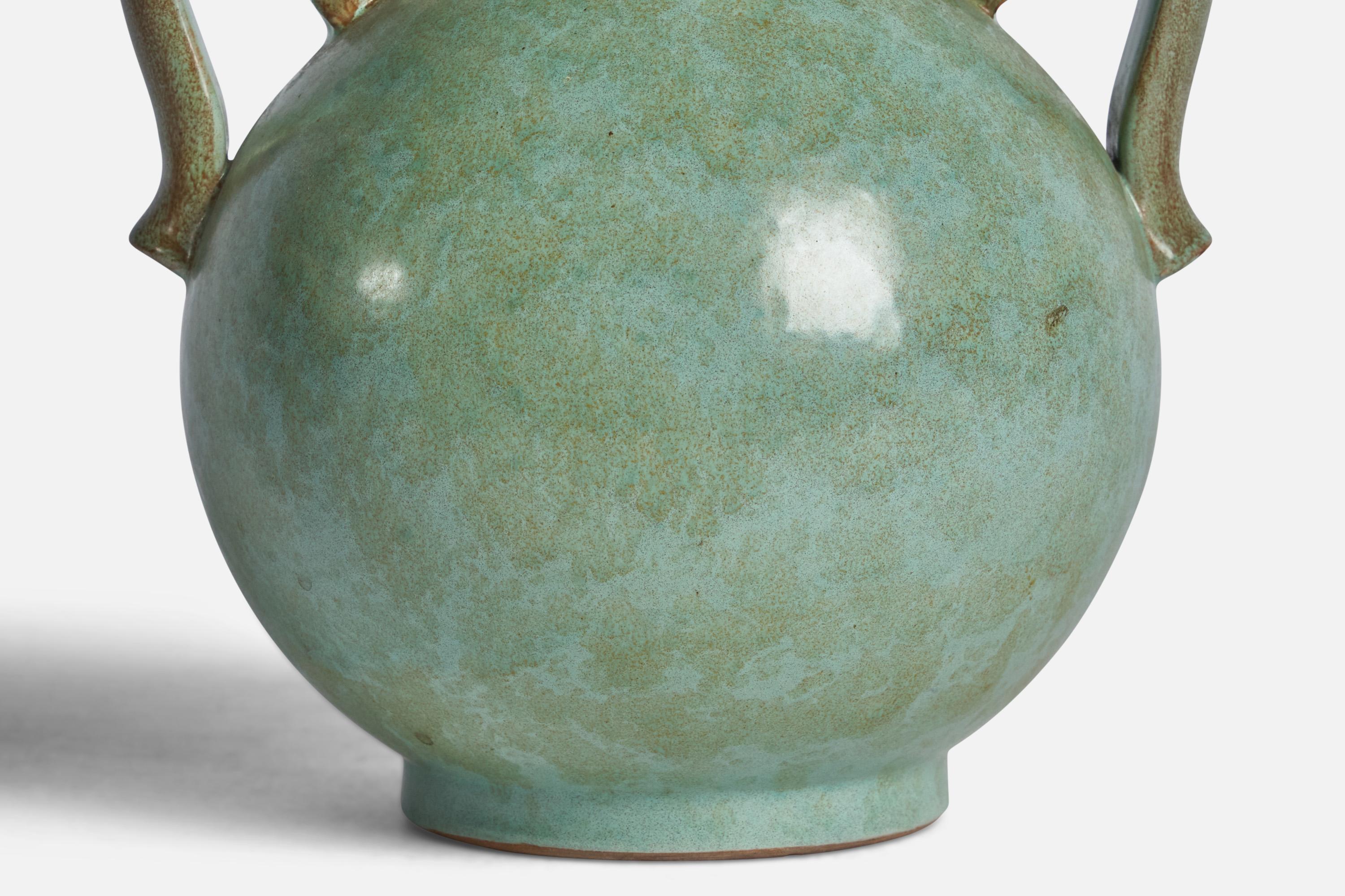 Christer Heijl, Vase, Ceramic, Sweden, 1930s In Good Condition For Sale In High Point, NC