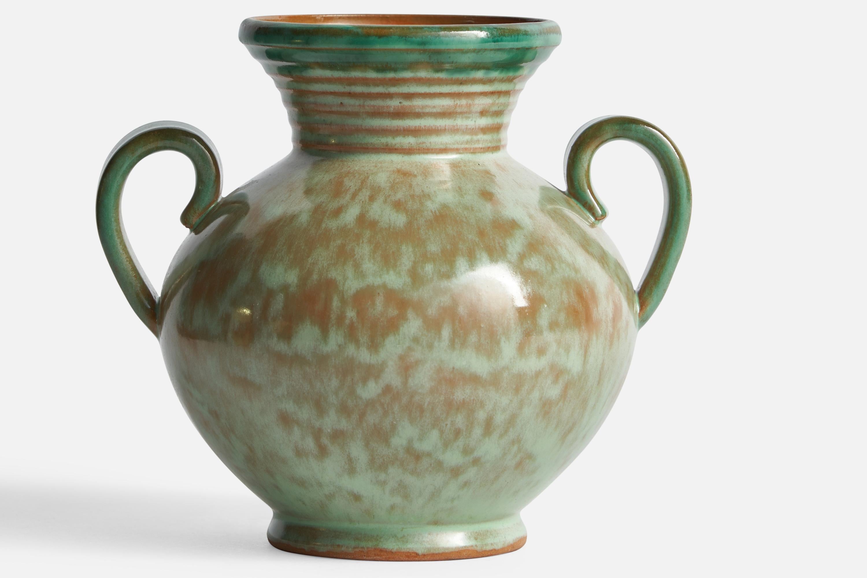 Christer Heijl, Vase, Ceramic, Sweden, 1930s In Good Condition In High Point, NC