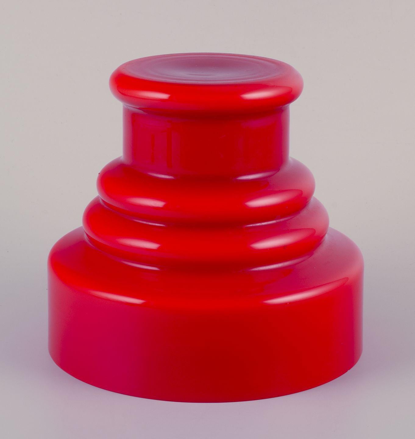 Danese Christer Holmgren per Holmegaard. Vaso grande in vetro artistico rosso. Forma rara. in vendita