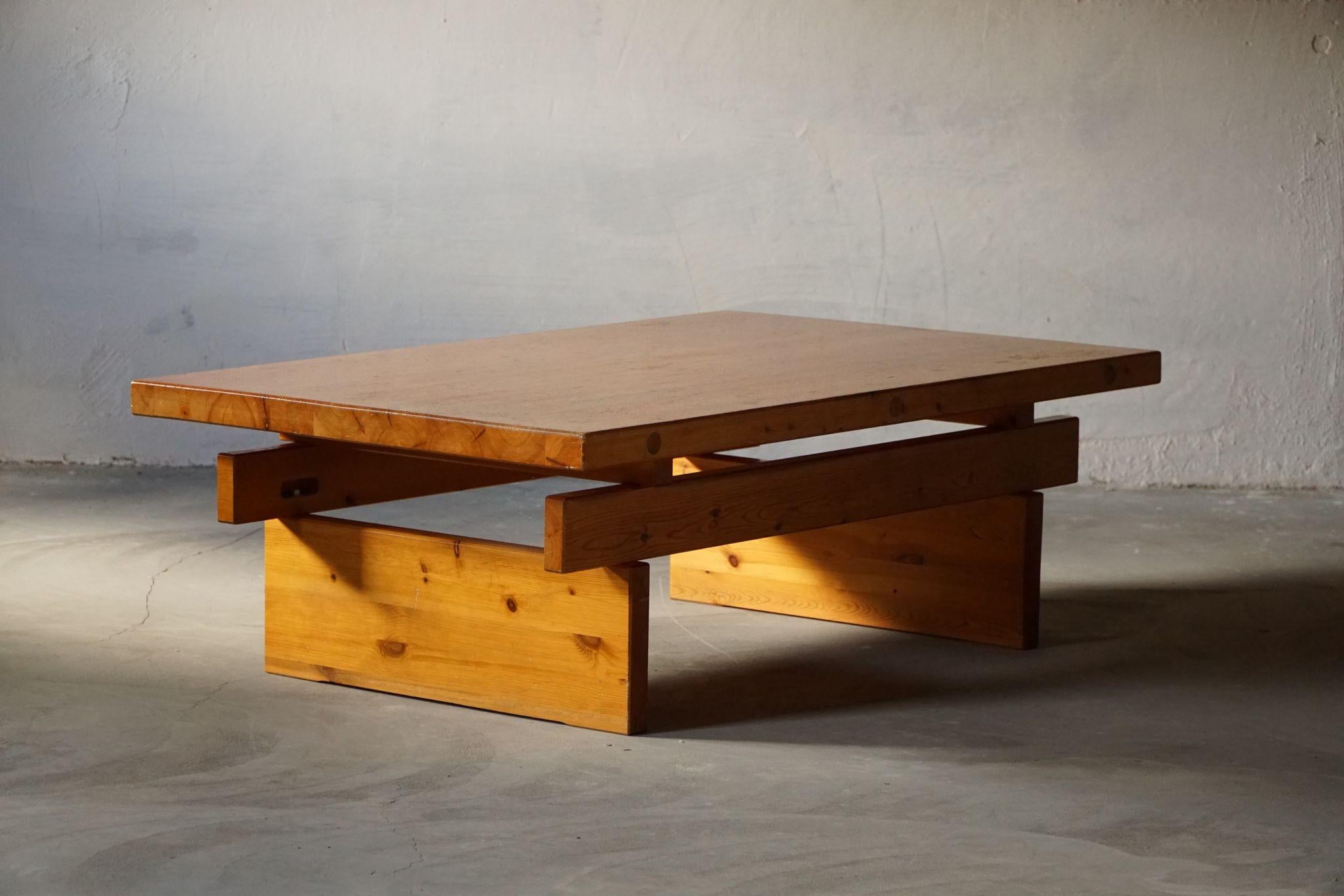 Christer Larsson for Sven Larsson Möbelshop, Swedish Modern Coffee Table in Pine For Sale 6