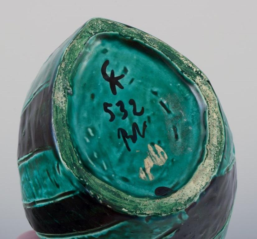 Ceramic Christer, Mariestad, Sweden. Modernist ceramic vase with green and black glaze. For Sale
