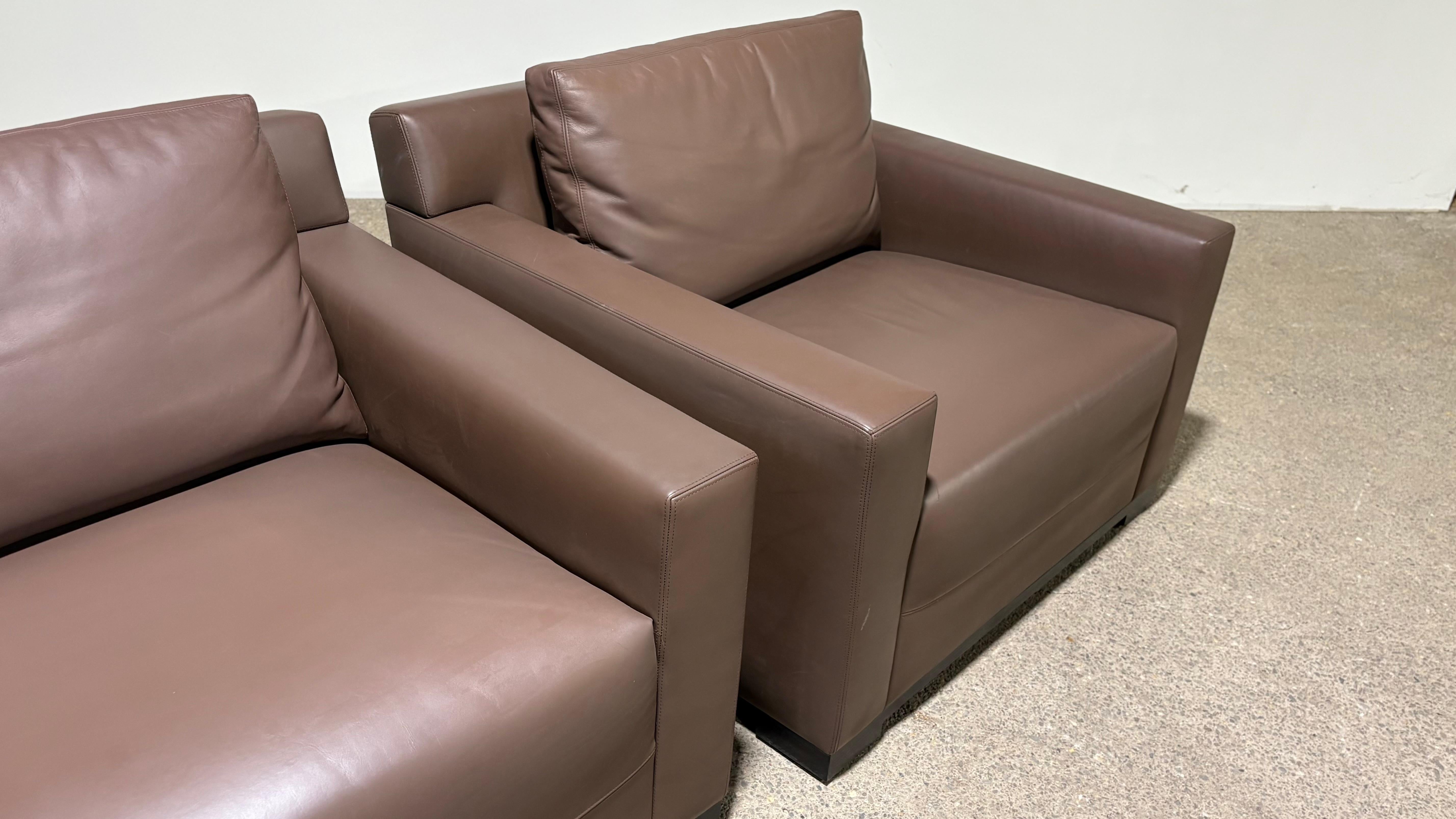 Sillones de cuero marrón Christiain Liaigre 