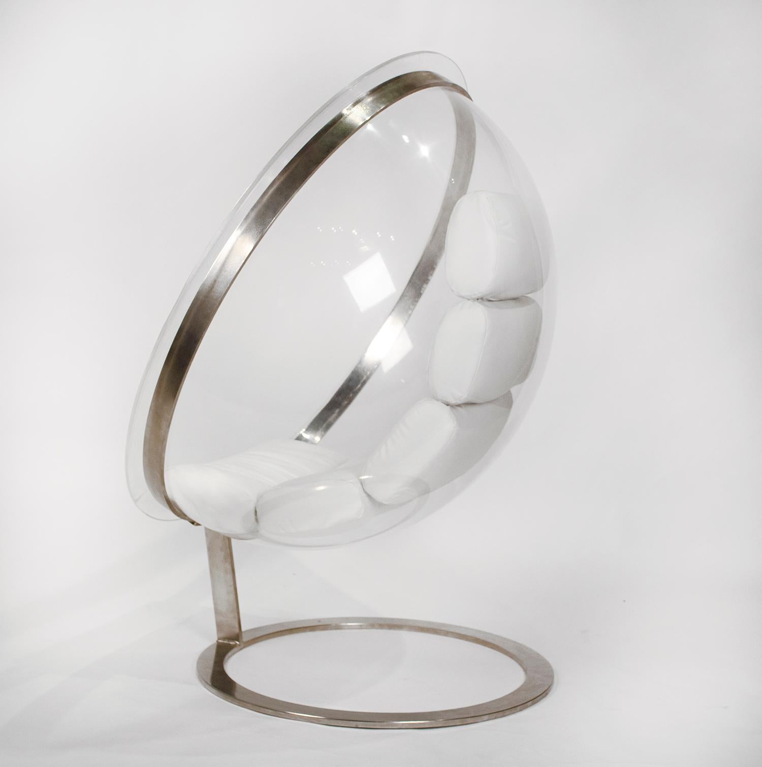 Acrylic Bubble Chair by Christian Daninos, First Edition In Good Condition In Dallas, TX