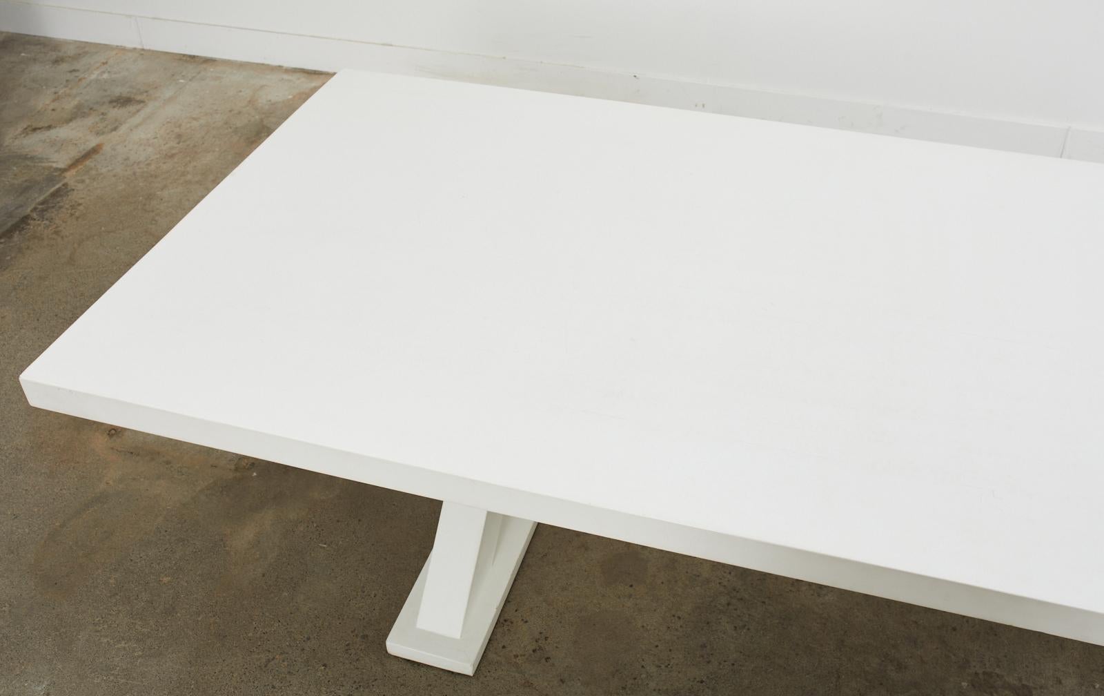 Laqué Table à manger de ferme laquée Long Courier de Christian Audigier en vente