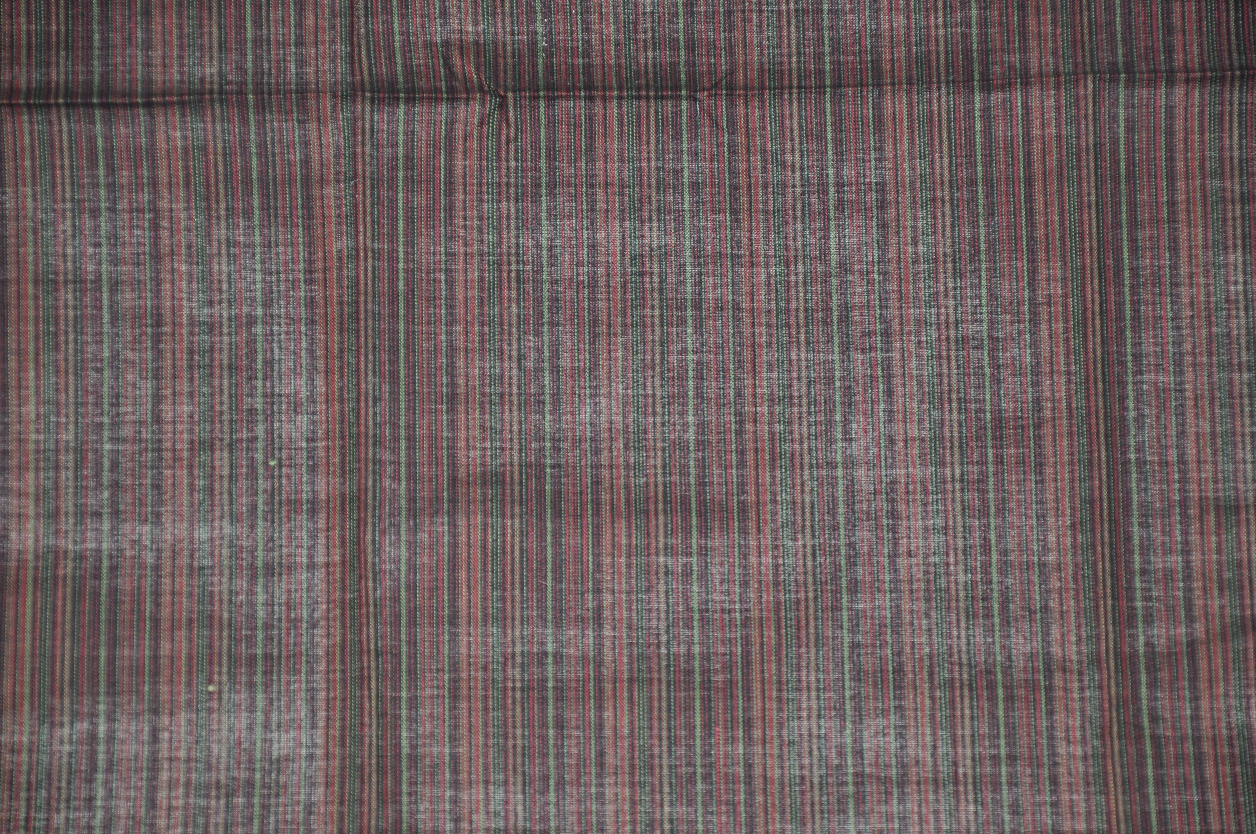        Christian Aujard elegantes Mikrostreifen-Taschentuch aus Baumwolle/Leinen mit abgesteppten Rändern und den Maßen 18 cm x 18 cm. Hergestellt in Frankreich.