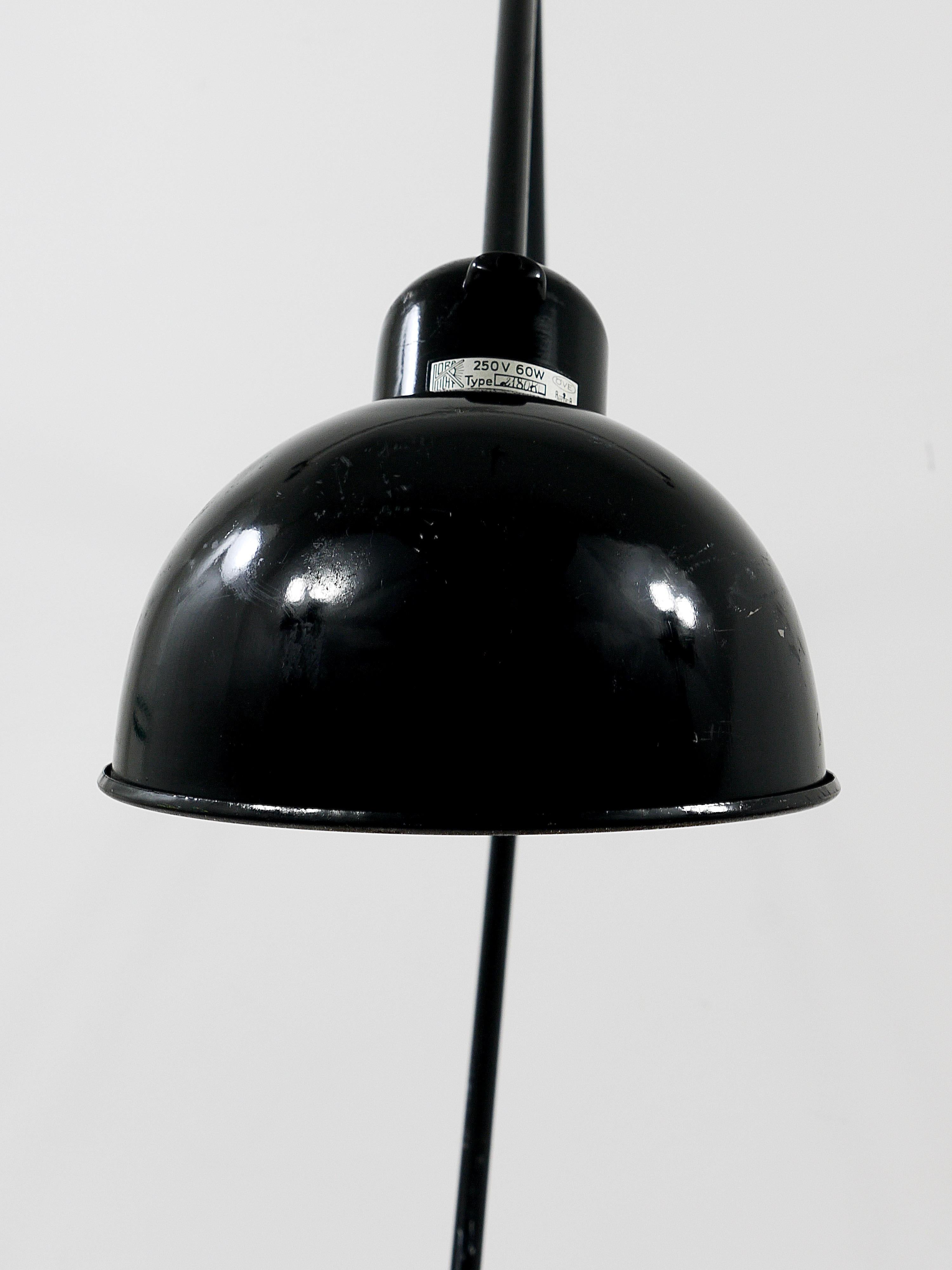 Lampada da tavolo industriale a morsetto Christian Dell Bauhaus, Koranda Austria, anni '30 in vendita 9