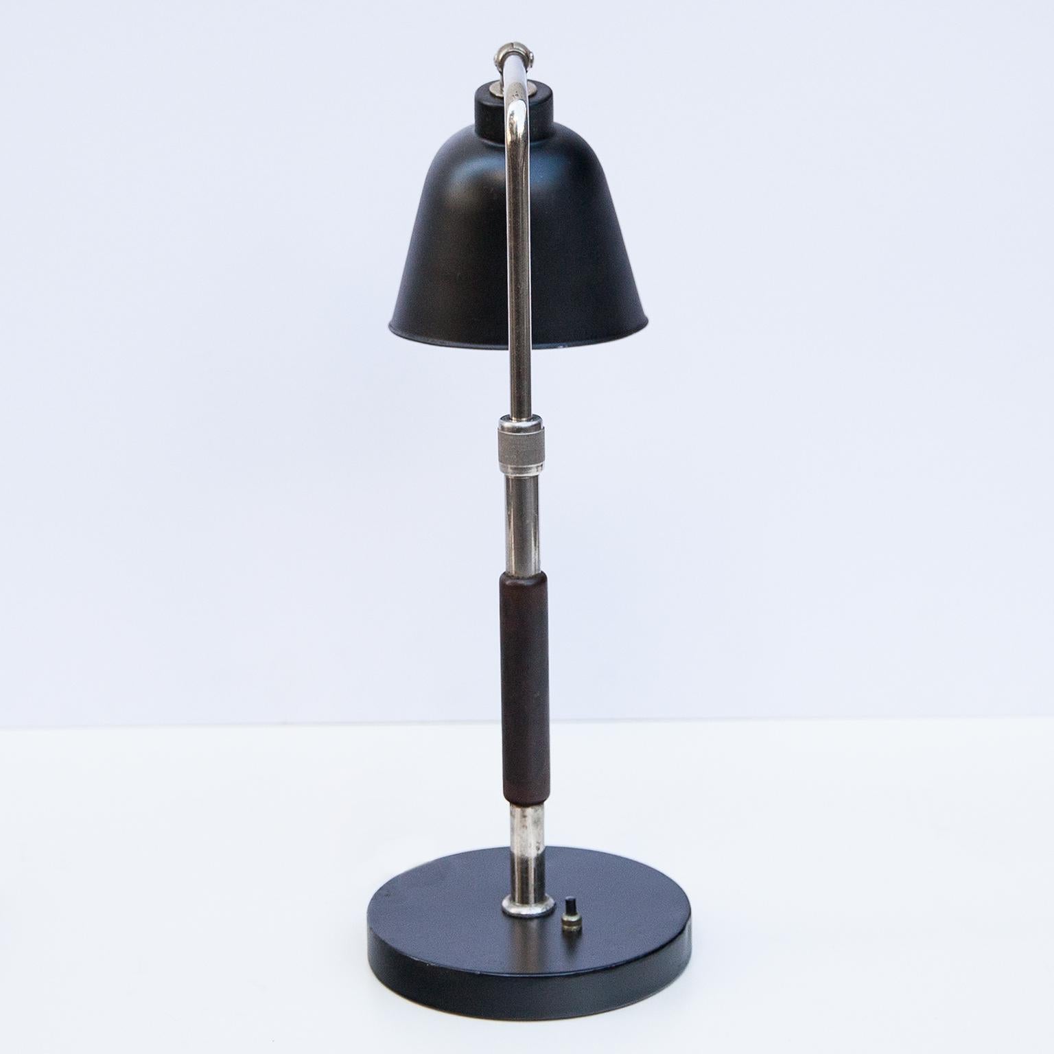 Lampe de bureau Christian Dell Bauhaus modèle 6607, Allemagne, années 1930 Bon état - En vente à Munich, DE
