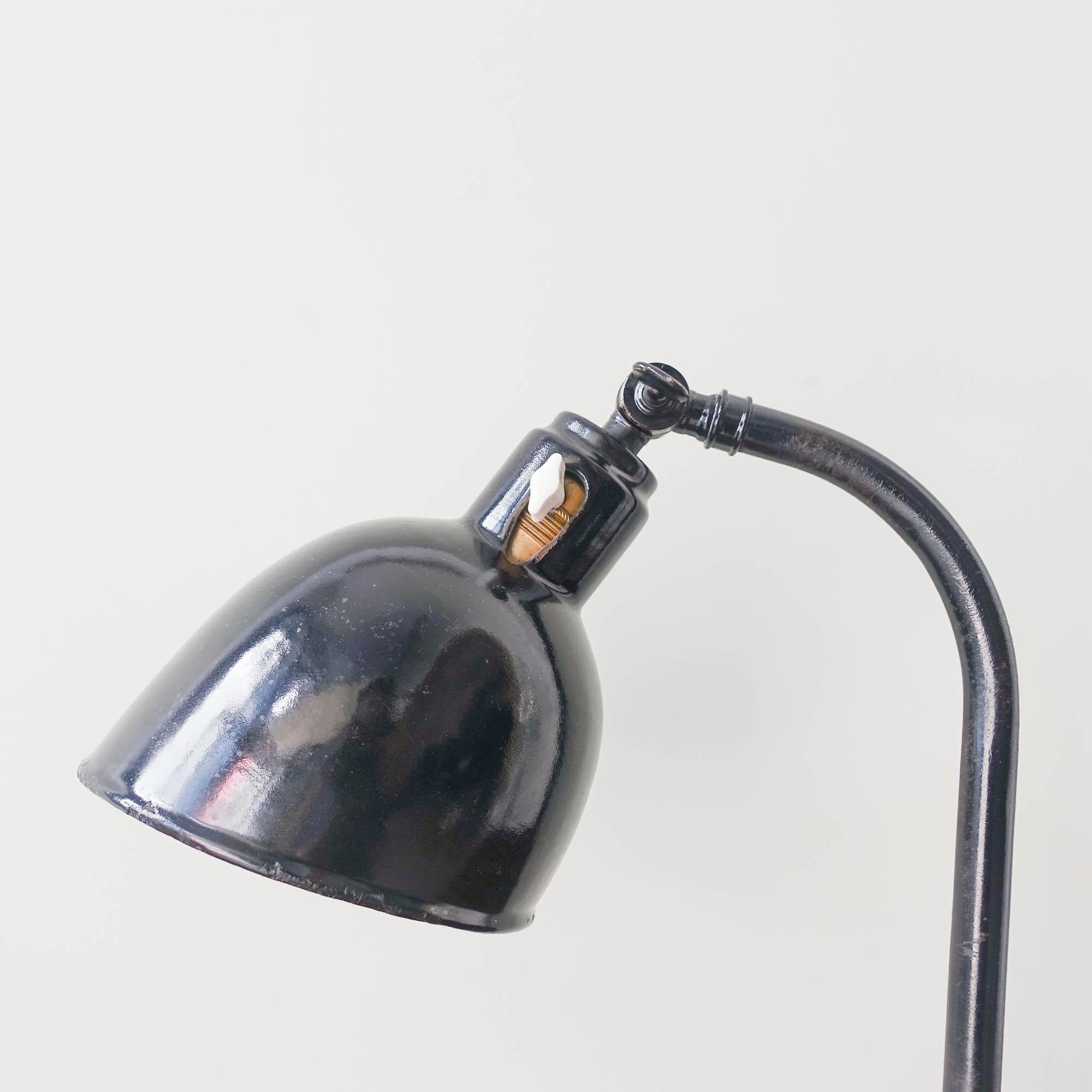 Christian Dell Desk Lamp for Bünte & Remmler, 1930's 6