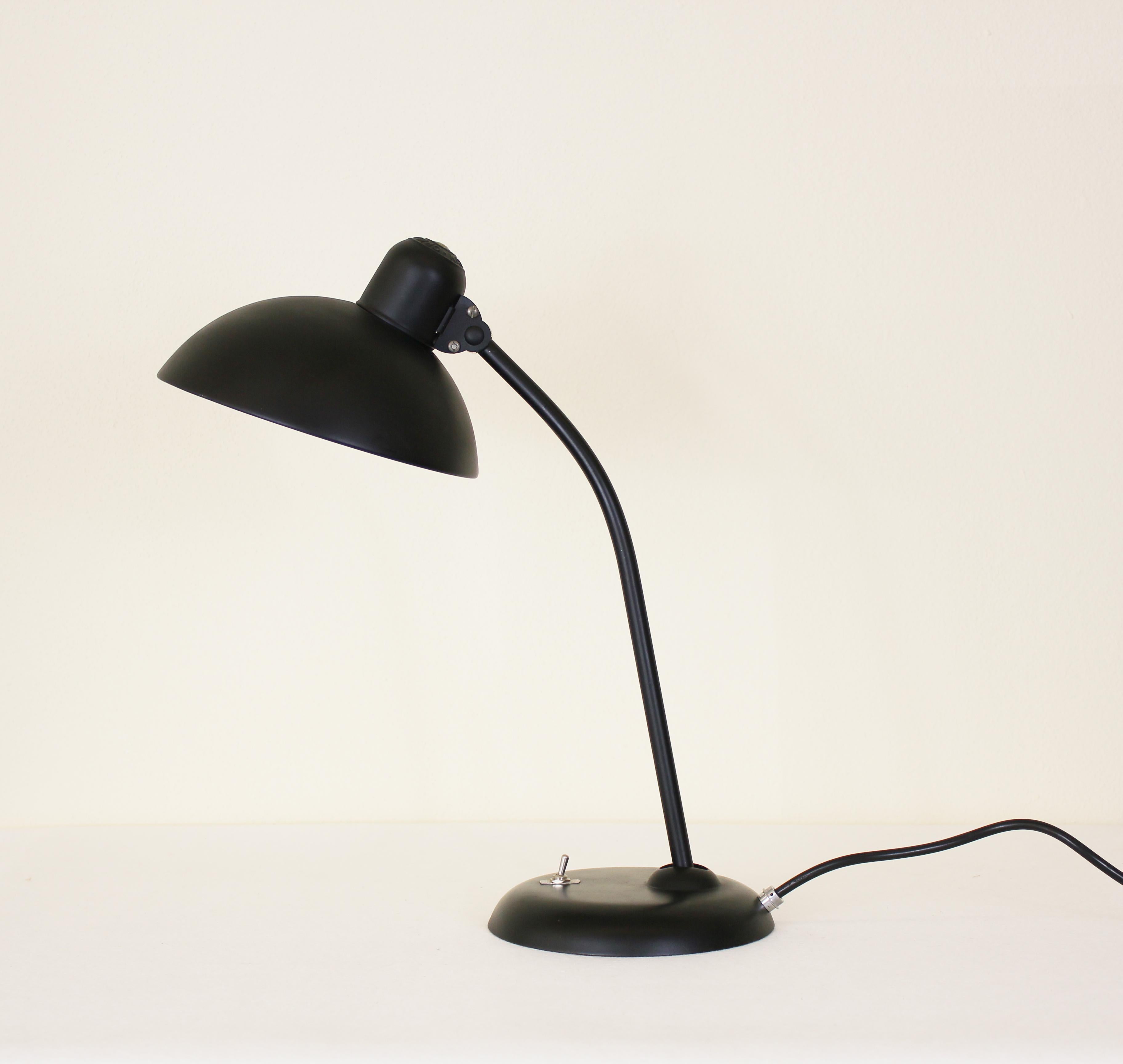 Milieu du XXe siècle Lampe de bureau Christian Dell modèle 6556 T en vente