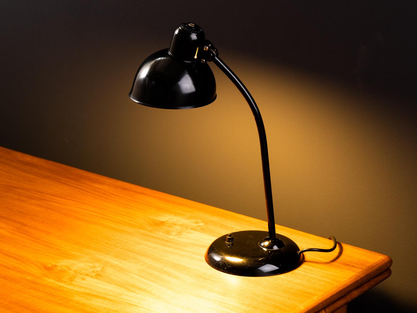 Table lamp model 