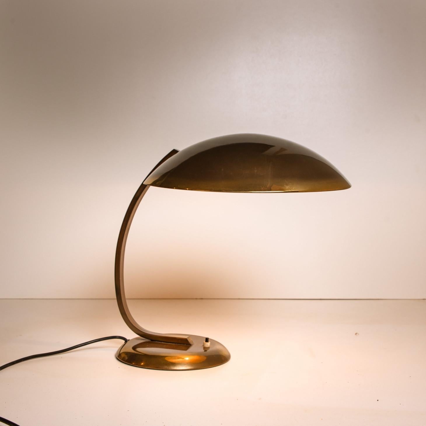 Christian Dell für Kaiser Idell / Kaiser Leuchten Messing-Schreibtisch- oder Tischlampe (Art déco) im Angebot