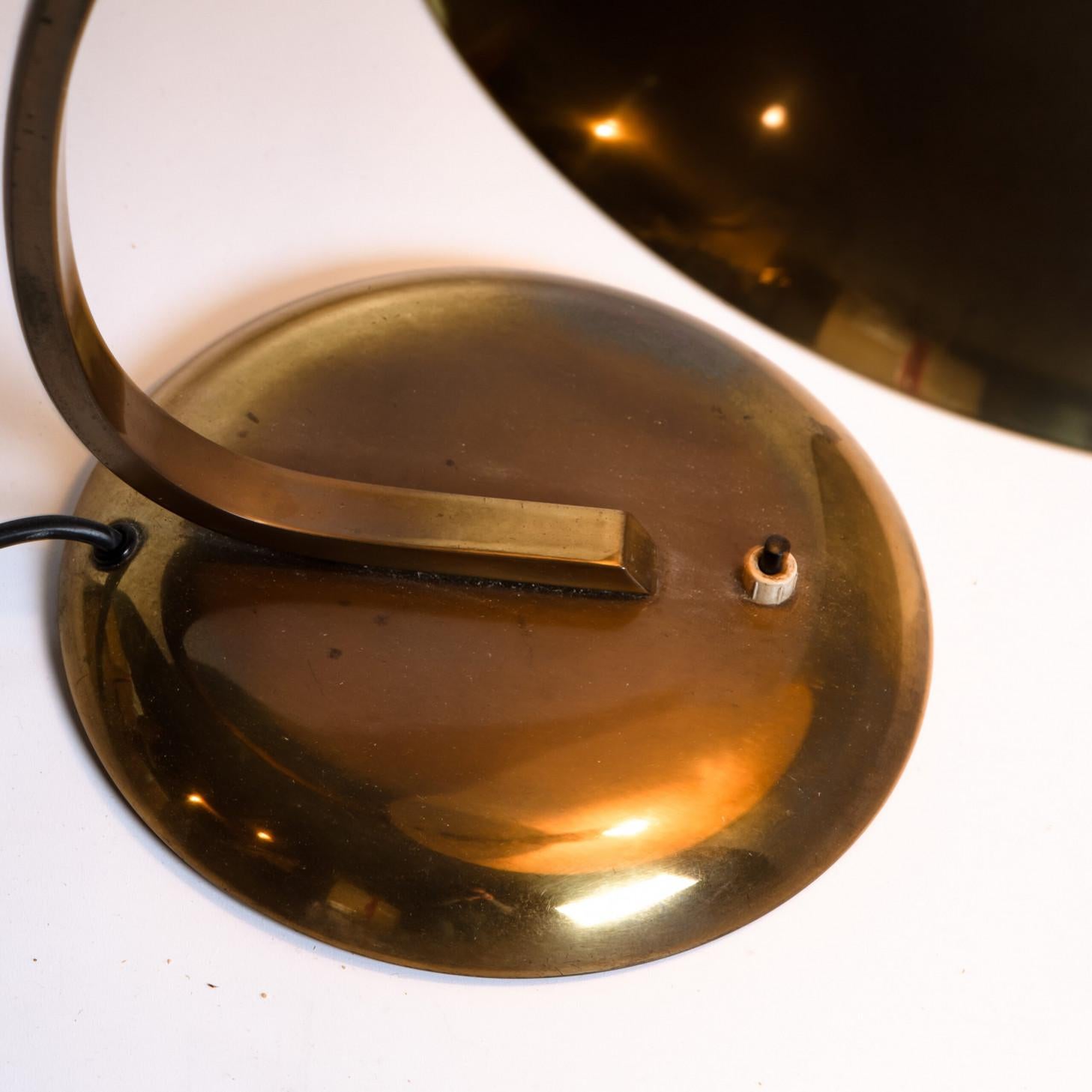 Christian Dell für Kaiser Idell / Kaiser Leuchten Messing-Schreibtisch- oder Tischlampe (Sonstiges) im Angebot