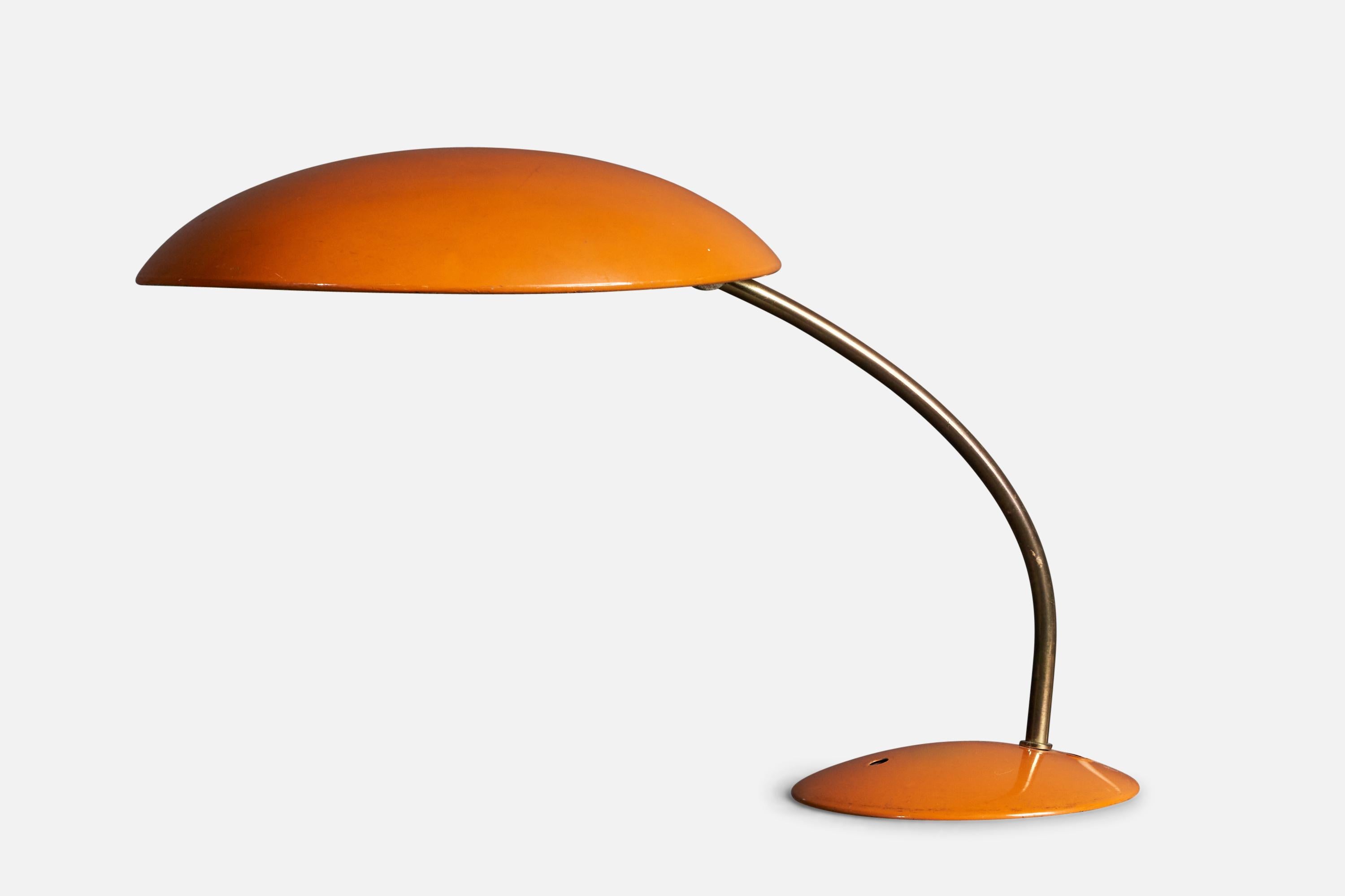 Christian Dell, lampe de table, laiton, métal laqué orange, Allemagne, années 1950 État moyen - En vente à High Point, NC