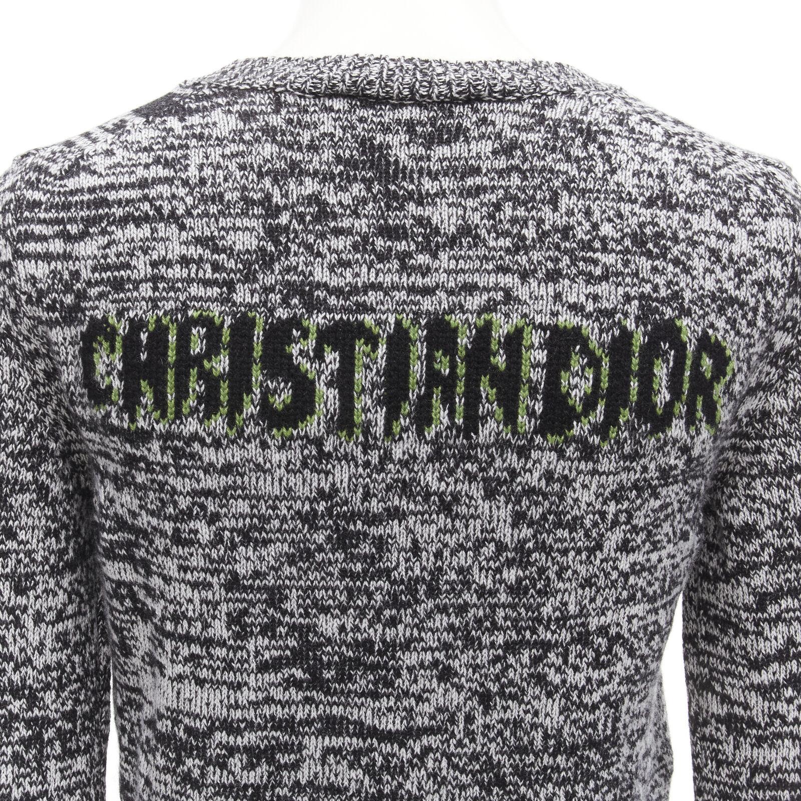 CHRISTIAN DIOR 100% cashmere melange grey dragon illustration sweater FR34 XS
Reference: AAWC/A00236
Brand: Christian Dior
Designer: Maria Grazia Chiuri
Collection: 2021
Material: 100% Cashmere
Color: Grey, Green
Pattern: Graphic
Extra Details:
