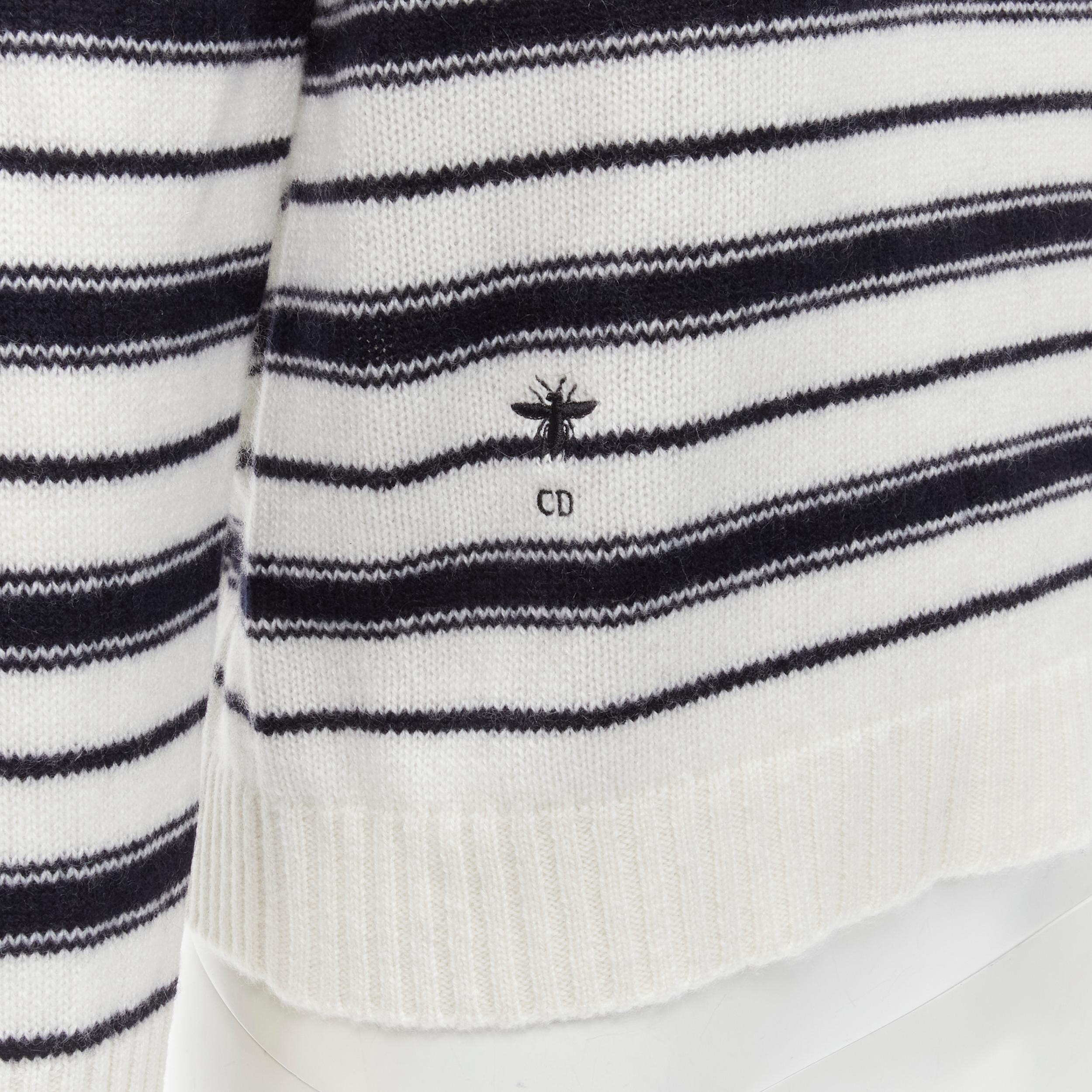 CHRISTIAN DIOR 100% cashmere nautical striped CD Bee embroidery sweater FR36 S
Brand: Christian Dior
Material: Cashmere
Color: White
Pattern: Striped
Extra Detail: Wide neckline. Black Bee CD embroidery at front hem. Dropped shoulder seam.
Made in: